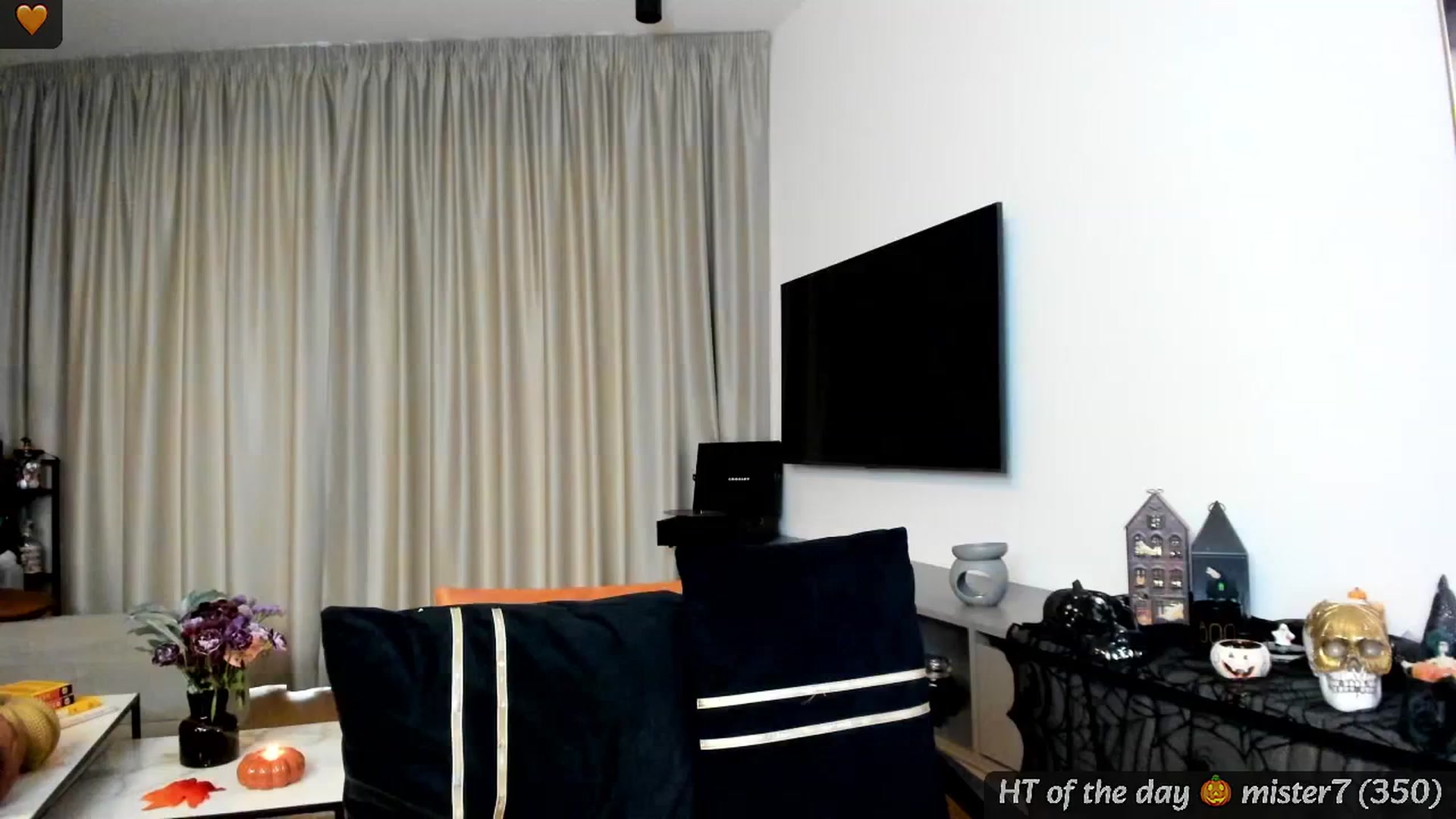 Gallery image thumbnail from Mi_Ha's myfreecams stream on, 10/21/2024, 16:21 image 10 of 20