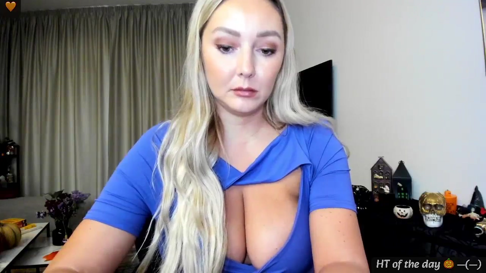 Gallery image thumbnail from Mi_Ha's myfreecams stream on, 10/24/2024, 13:15 image 8 of 20