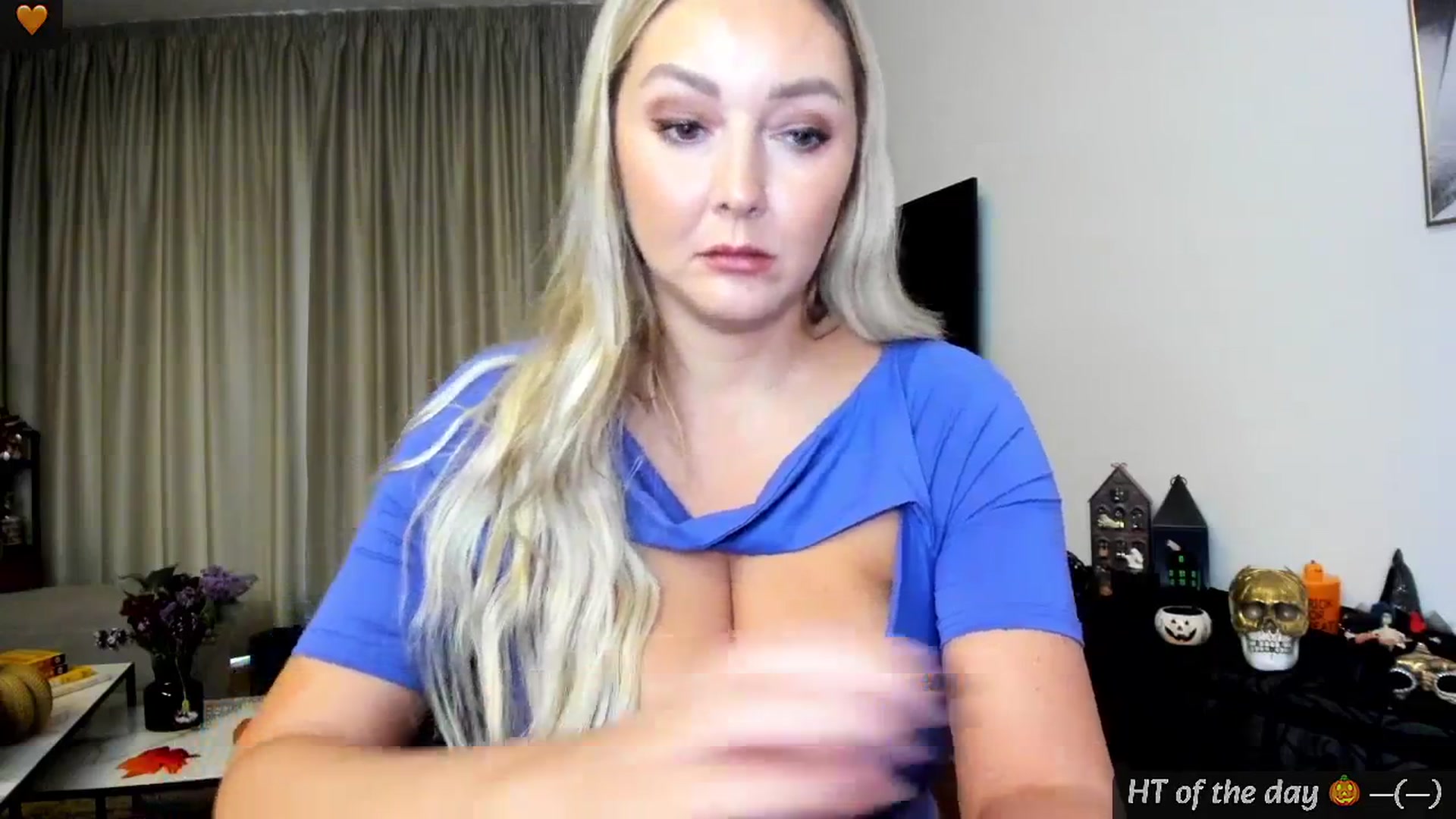 Gallery image thumbnail from Mi_Ha's myfreecams stream on, 10/24/2024, 13:15 image 5 of 20