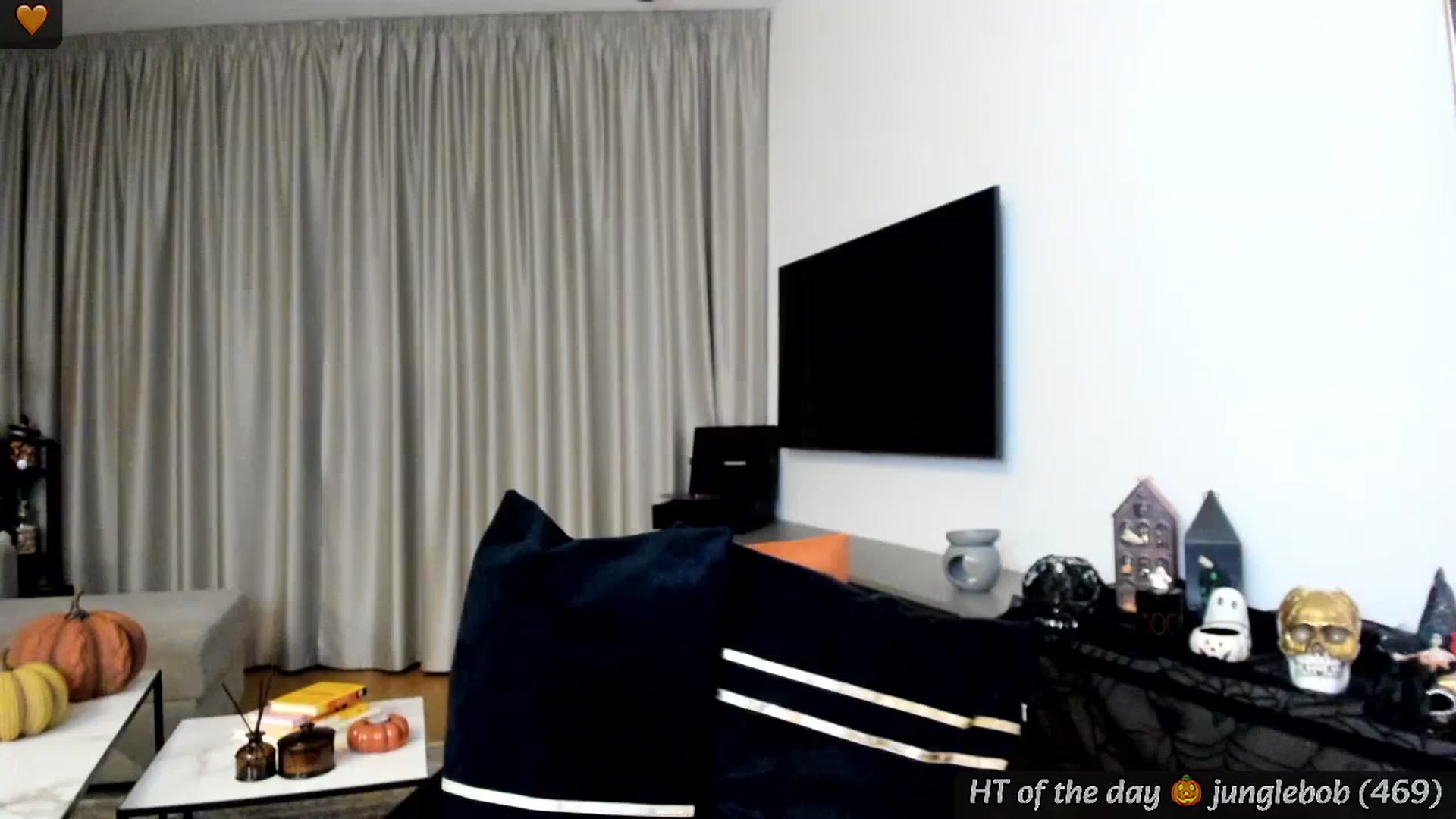 Gallery image thumbnail from Mi_Ha's myfreecams stream on, 10/28/2024, 21:34 image 11 of 20