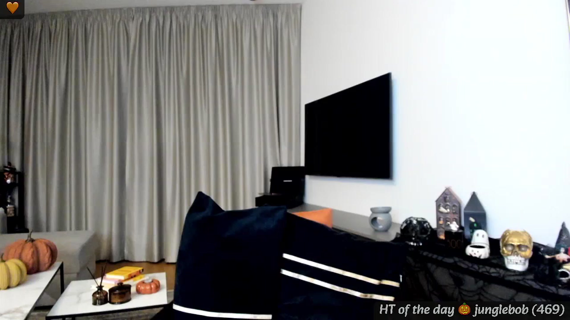 Gallery image thumbnail from Mi_Ha's myfreecams stream on, 10/28/2024, 21:34 image 12 of 20