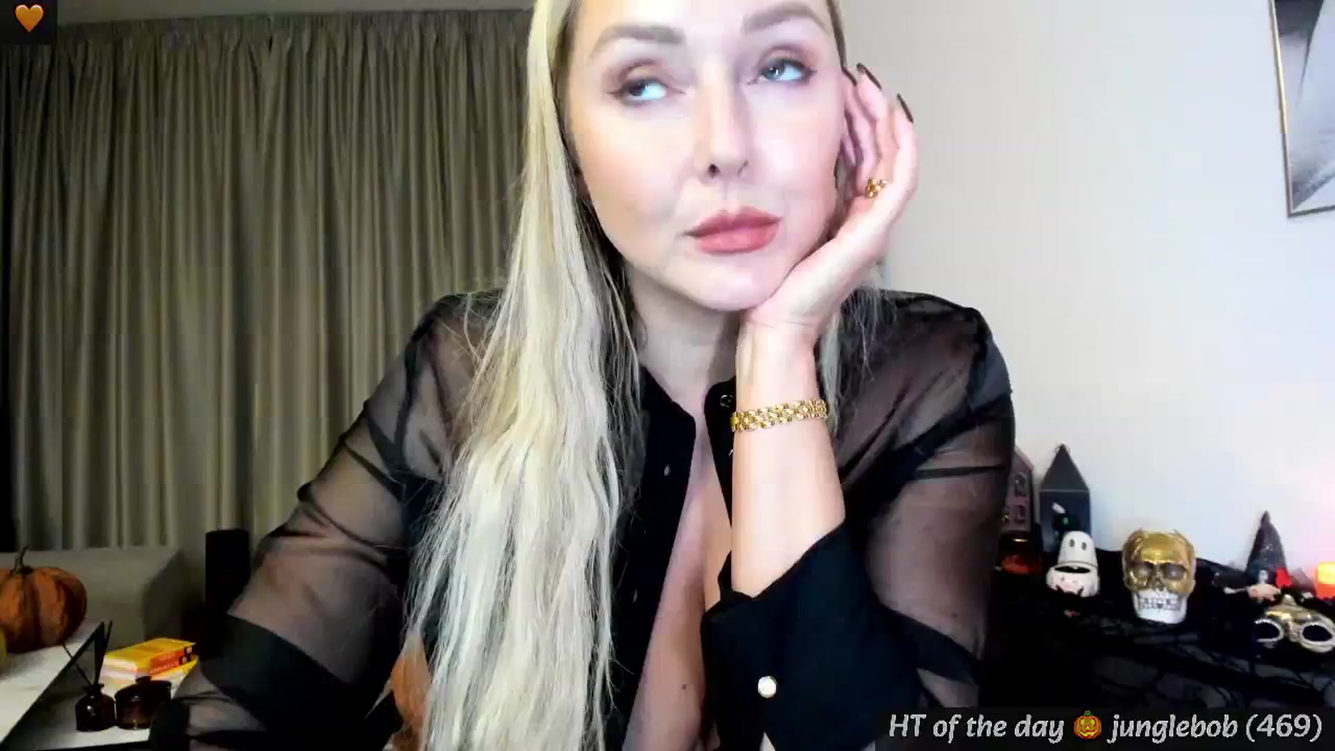 Gallery image thumbnail from Mi_Ha's myfreecams stream on, 10/29/2024, 21:09 image 9 of 20