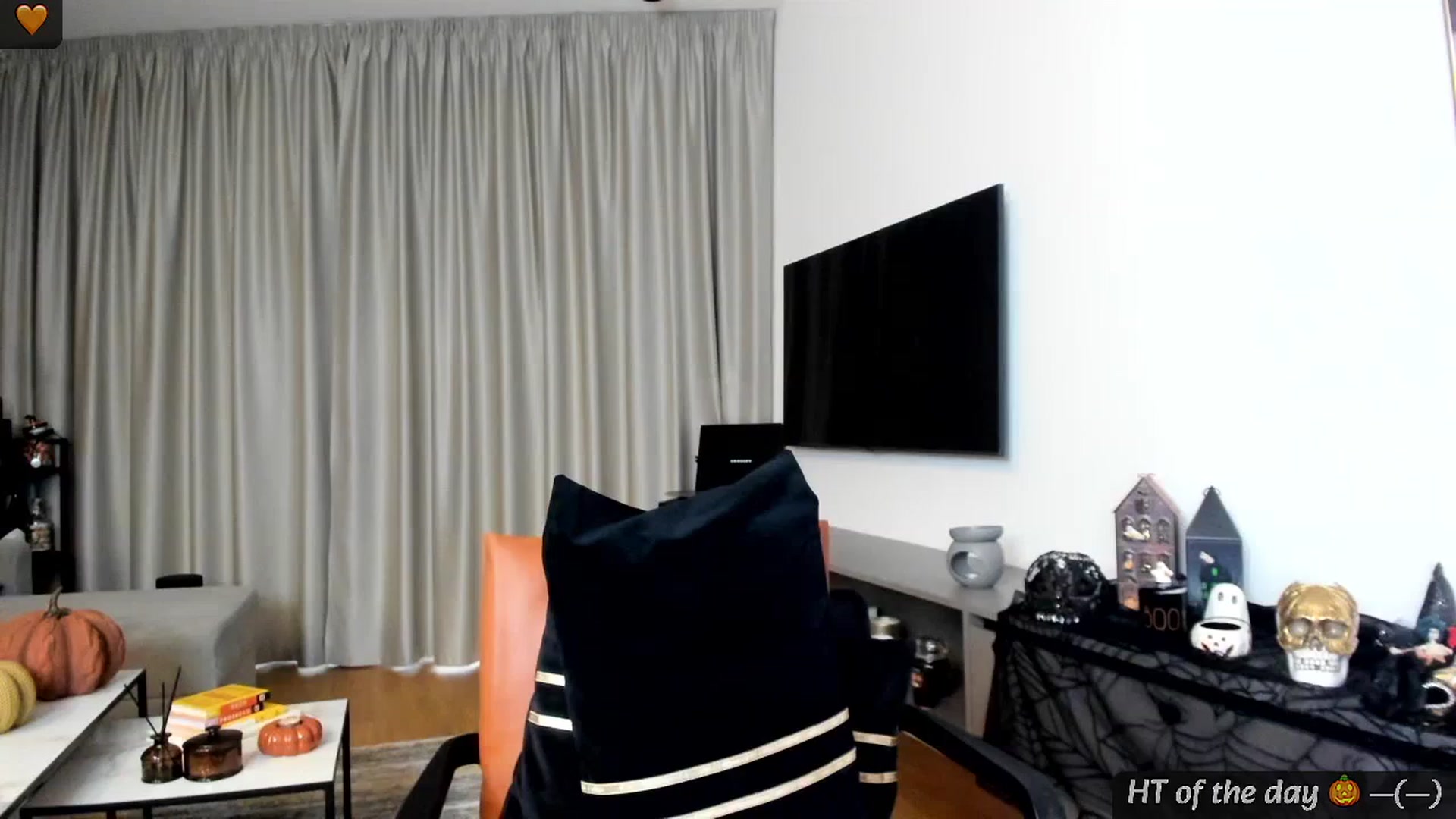 Gallery image thumbnail from Mi_Ha's myfreecams stream on, 10/30/2024, 13:21 image 16 of 20