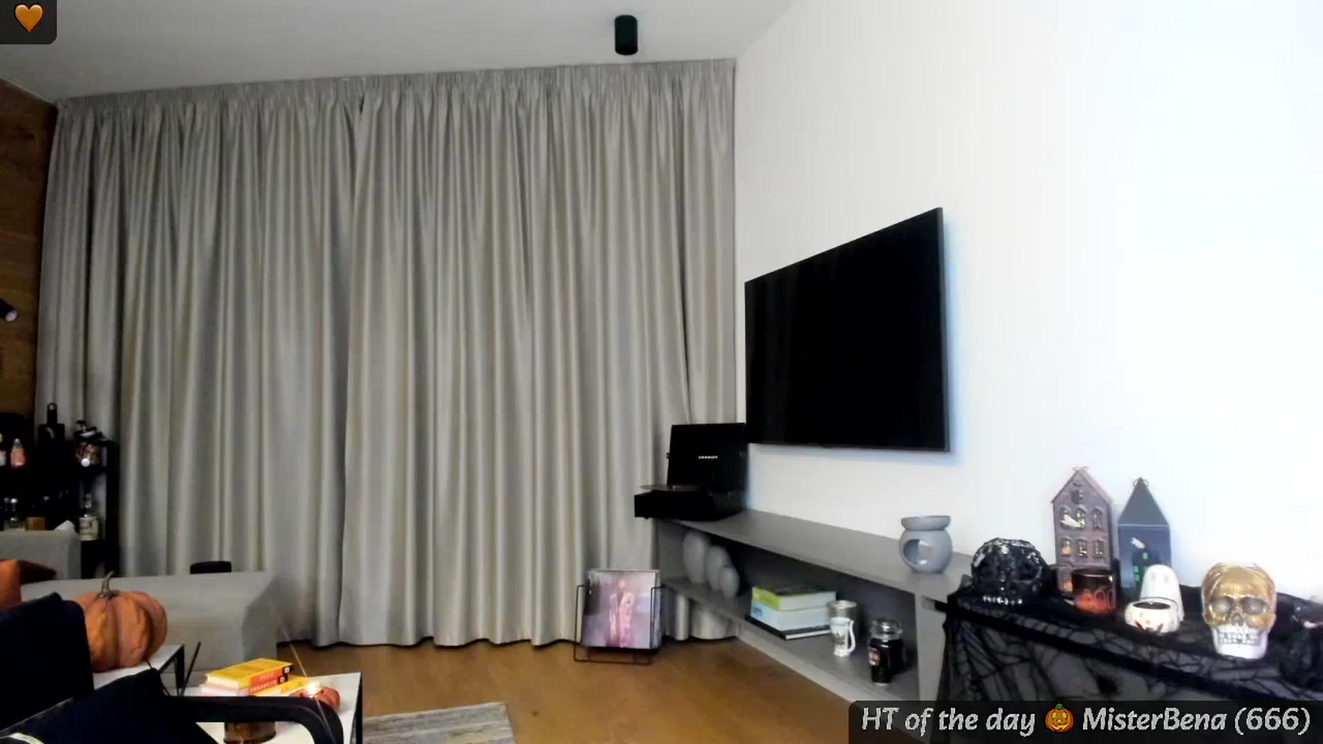 Gallery image thumbnail from Mi_Ha's myfreecams stream on, 10/30/2024, 22:28 image 12 of 20