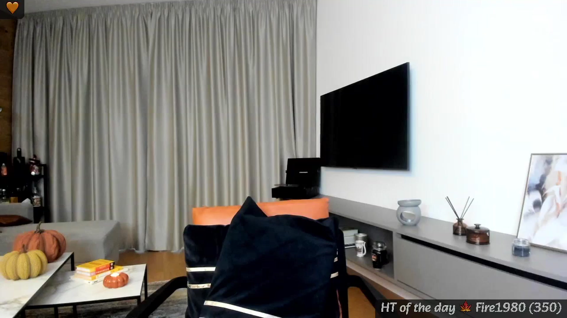 Gallery image thumbnail from Mi_Ha's myfreecams stream on, 11/04/2024, 15:25 image 14 of 20