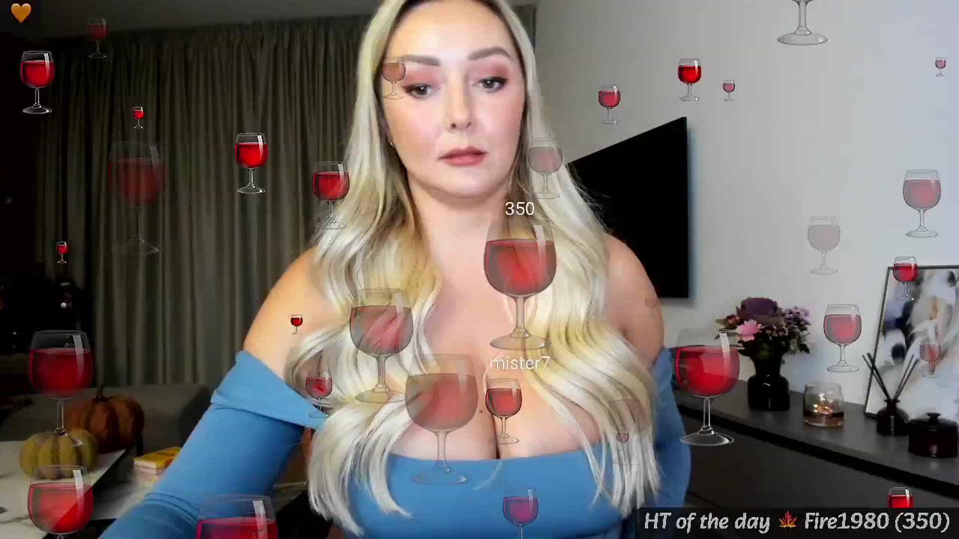 Gallery image thumbnail from Mi_Ha's myfreecams stream on, 11/06/2024, 16:11 image 1 of 20