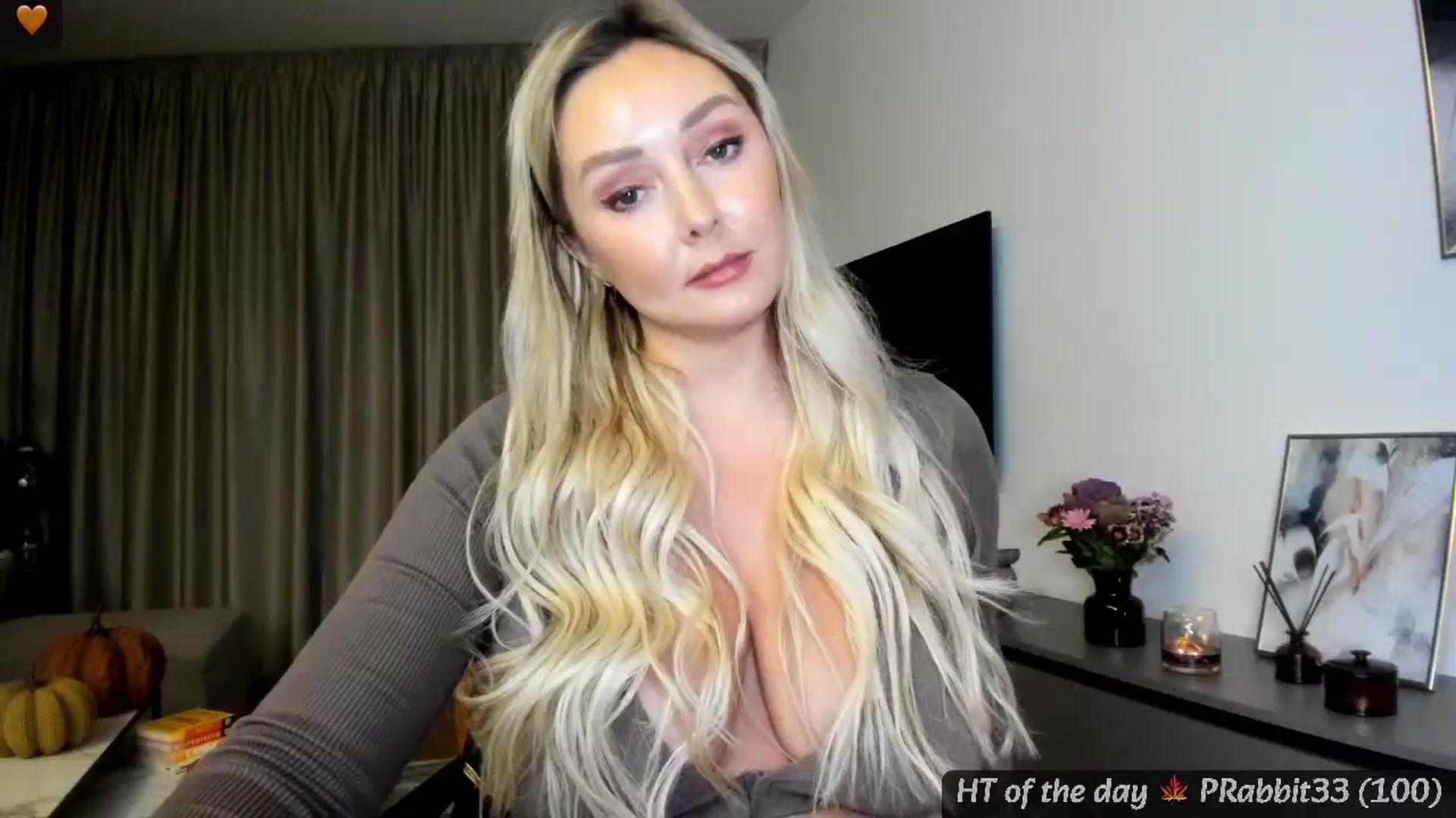 Gallery image thumbnail from Mi_Ha's myfreecams stream on, 11/07/2024, 14:57 image 11 of 20