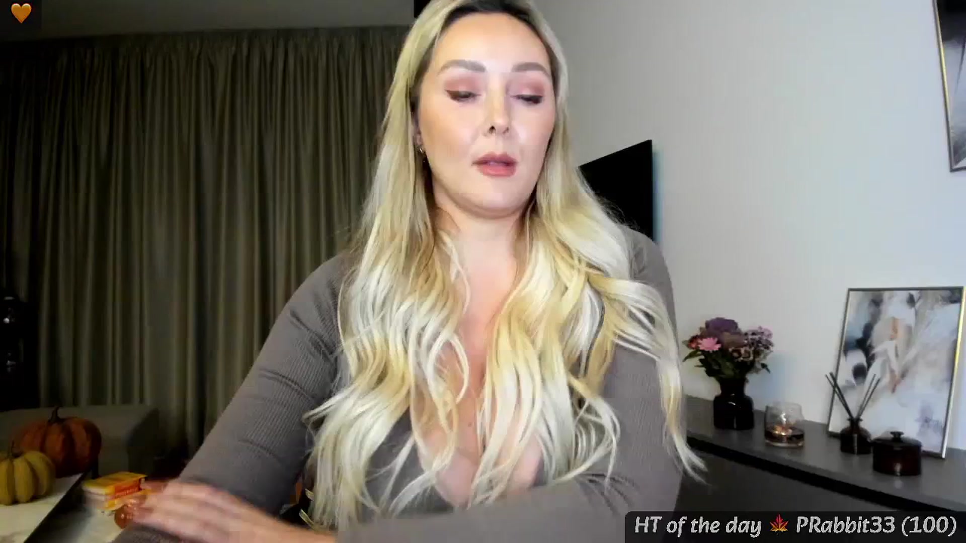 Gallery image thumbnail from Mi_Ha's myfreecams stream on, 11/07/2024, 14:57 image 5 of 20