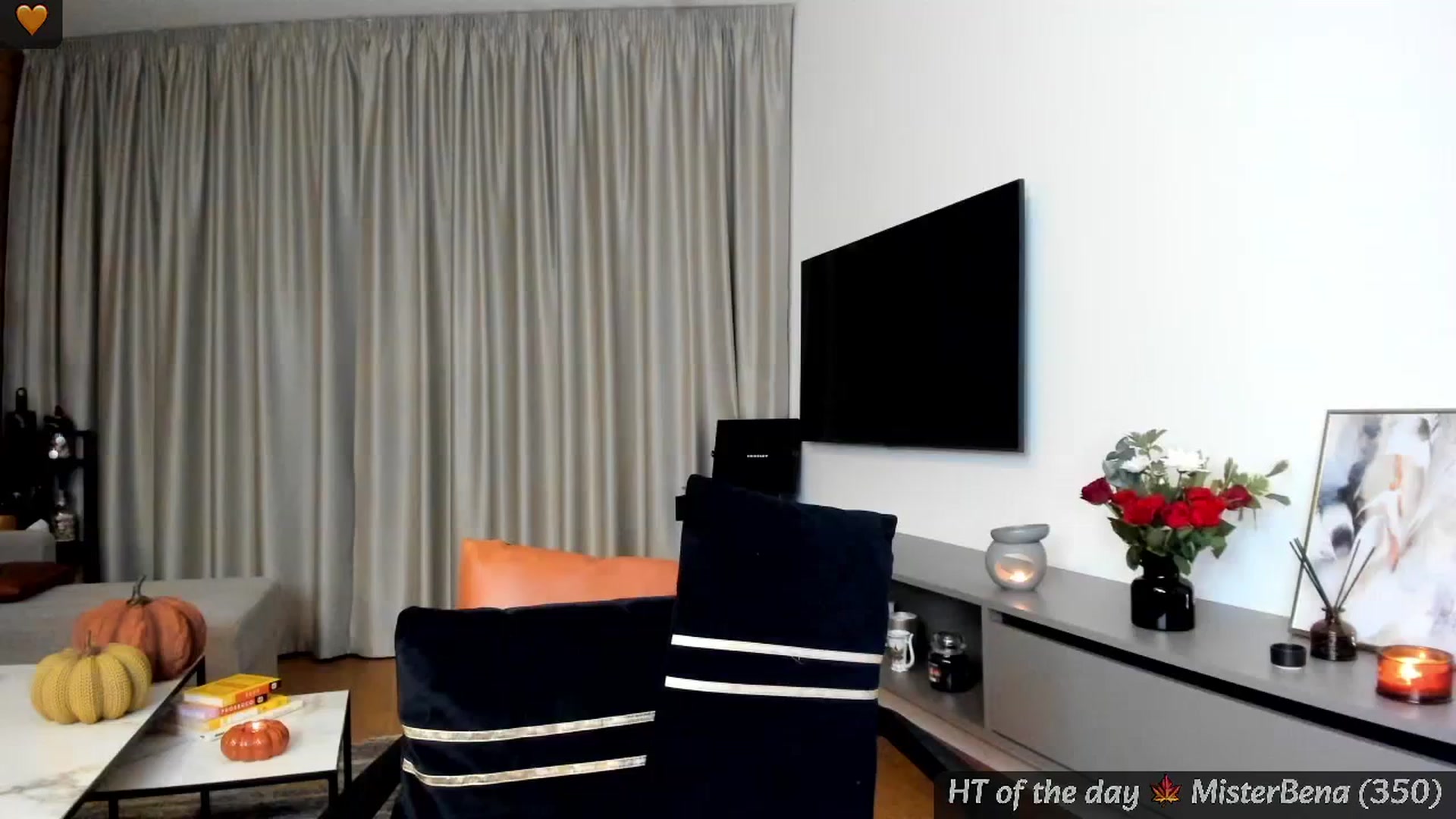 Gallery image thumbnail from Mi_Ha's myfreecams stream on, 11/12/2024, 16:35 image 8 of 20