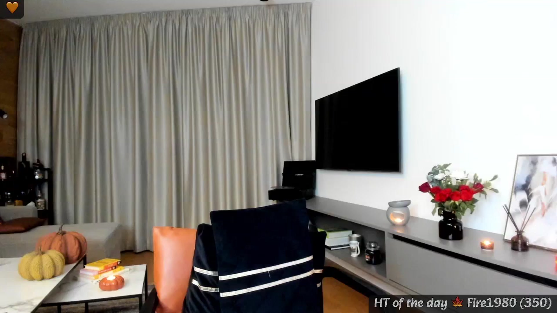 Gallery image thumbnail from Mi_Ha's myfreecams stream on, 11/13/2024, 17:39 image 5 of 20