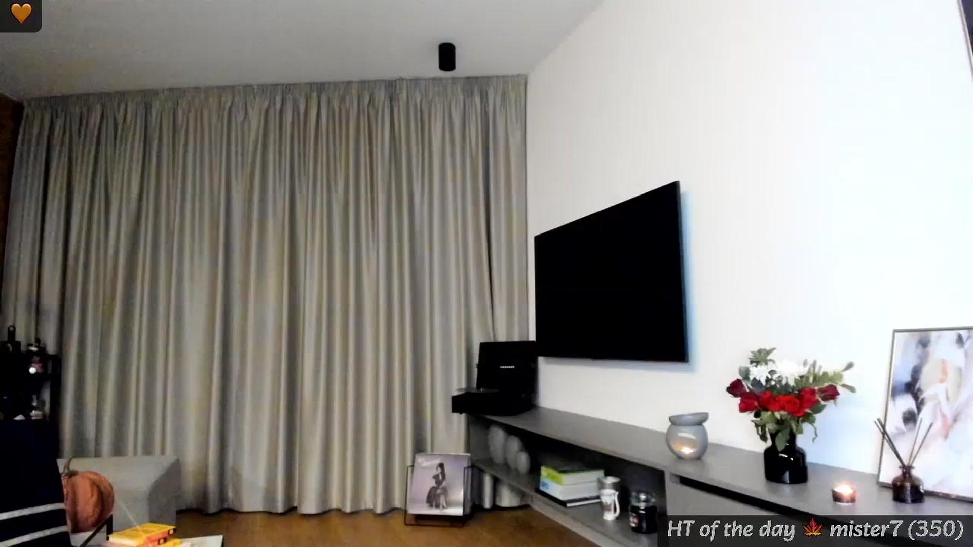 Gallery image thumbnail from Mi_Ha's myfreecams stream on, 11/14/2024, 16:38 image 3 of 20