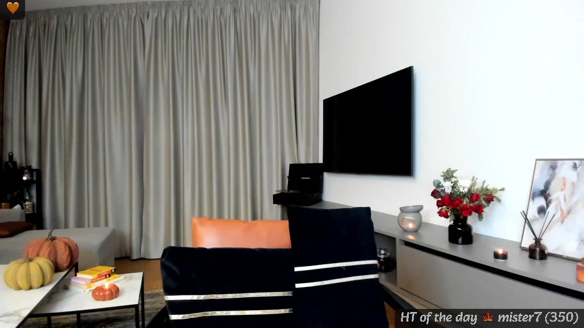 Gallery image thumbnail from Mi_Ha's myfreecams stream on, 11/15/2024, 16:44 image 14 of 20