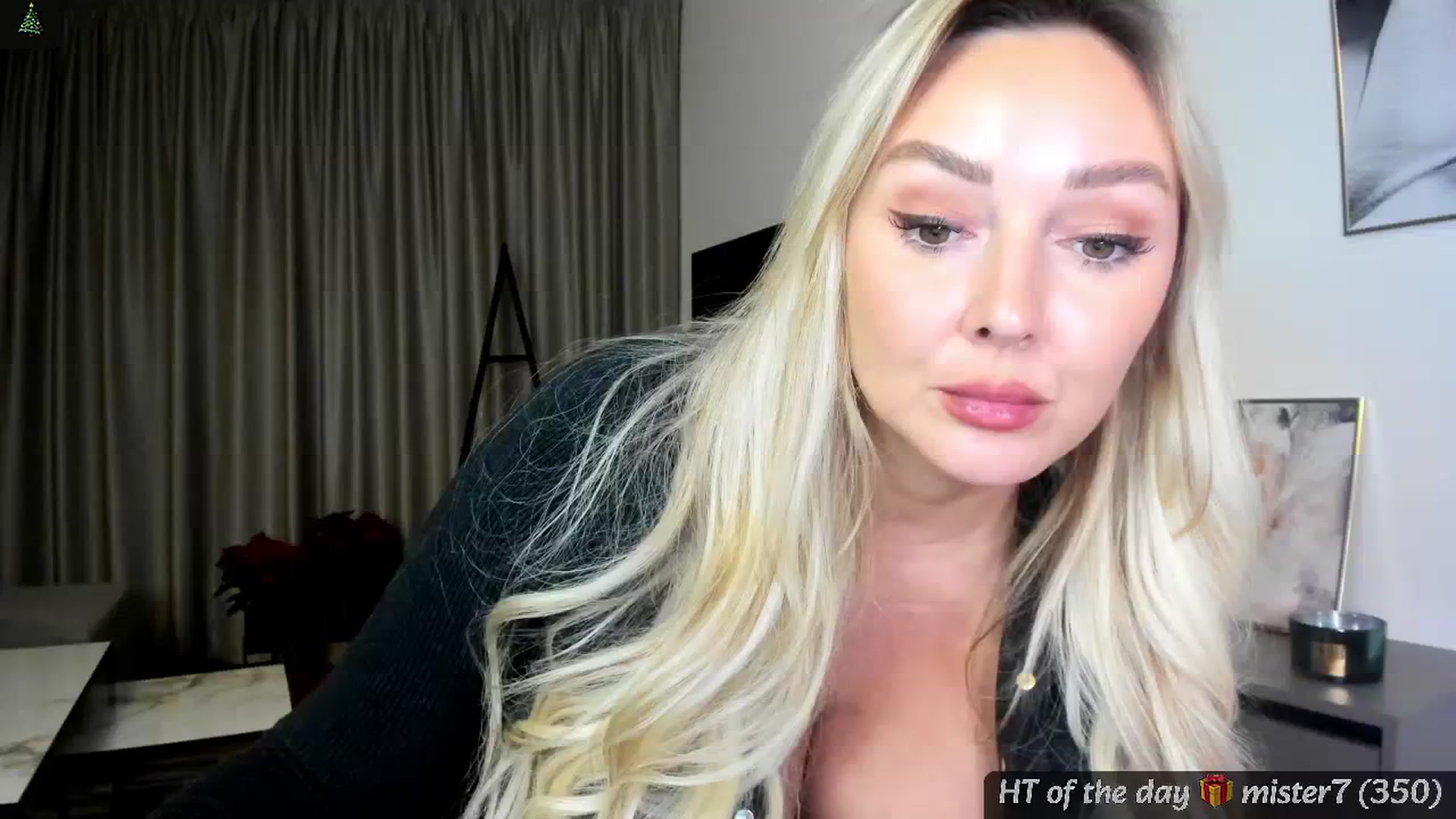 Gallery image thumbnail from Mi_Ha's myfreecams stream on, 12/08/2024, 17:03 image 19 of 20