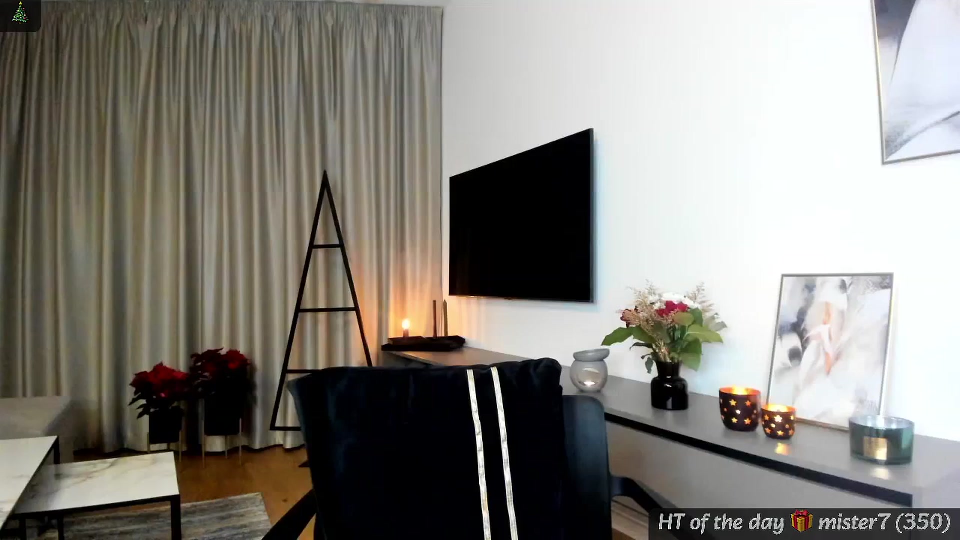 Gallery image thumbnail from Mi_Ha's myfreecams stream on, 12/08/2024, 17:03 image 12 of 20
