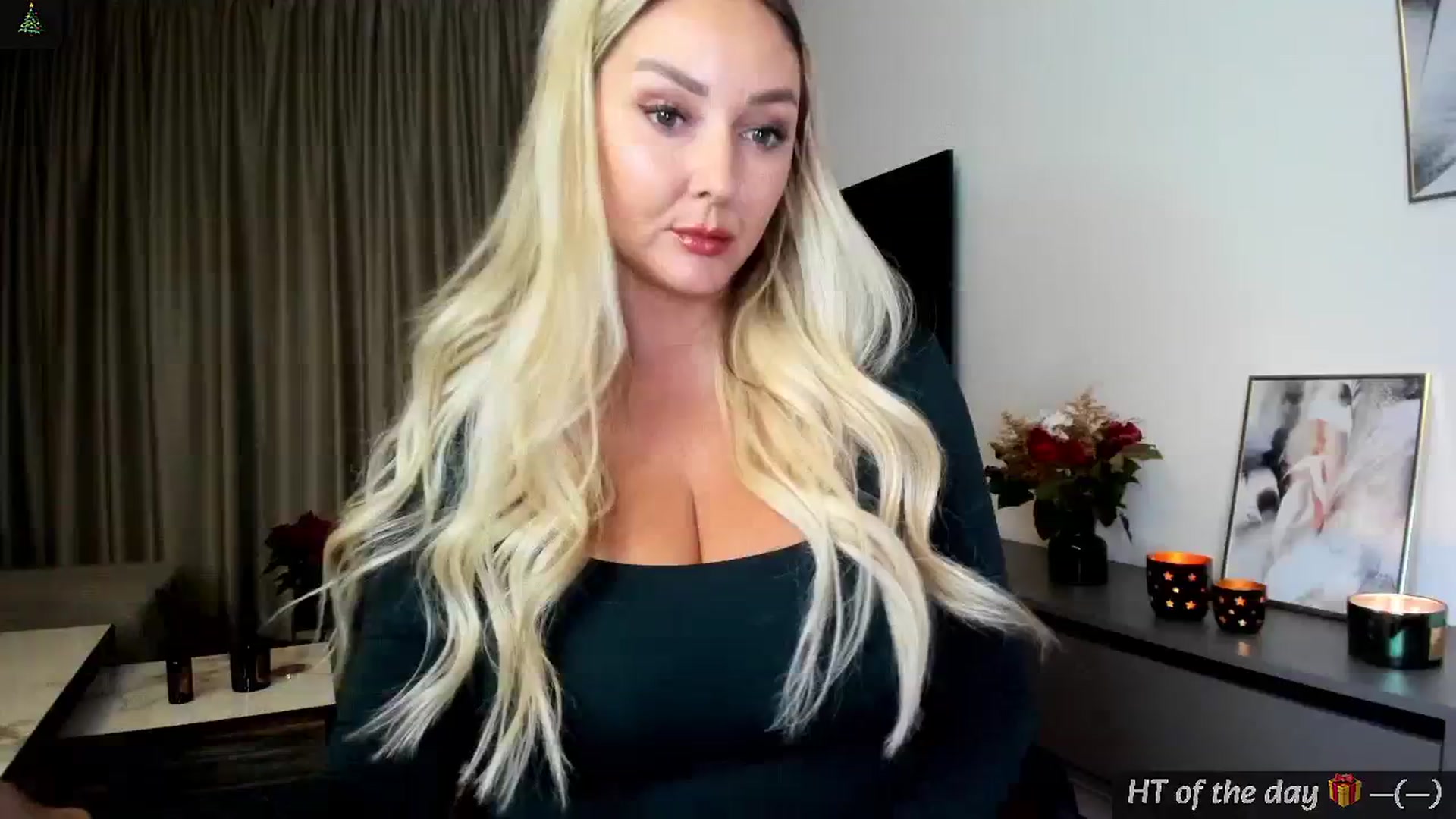 Gallery image thumbnail from Mi_Ha's myfreecams stream on, 12/09/2024, 15:43 image 4 of 20