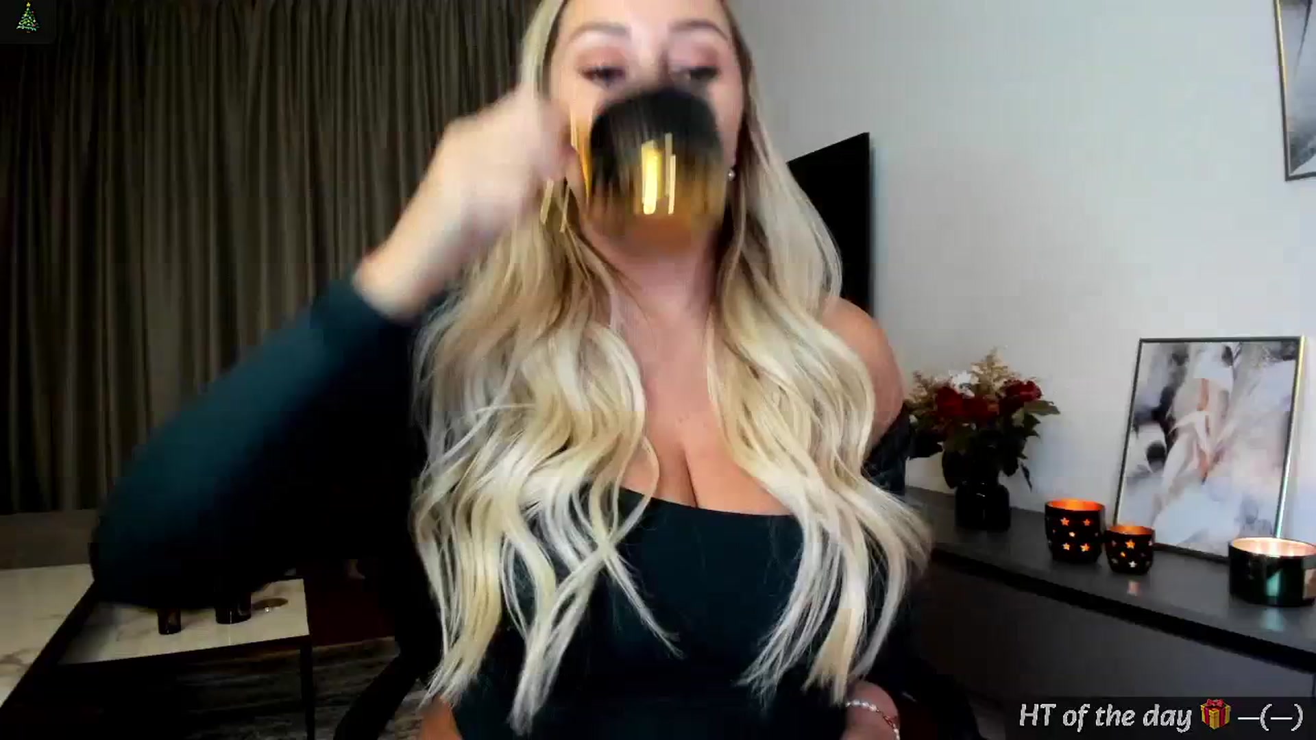 Gallery image thumbnail from Mi_Ha's myfreecams stream on, 12/09/2024, 15:43 image 2 of 20