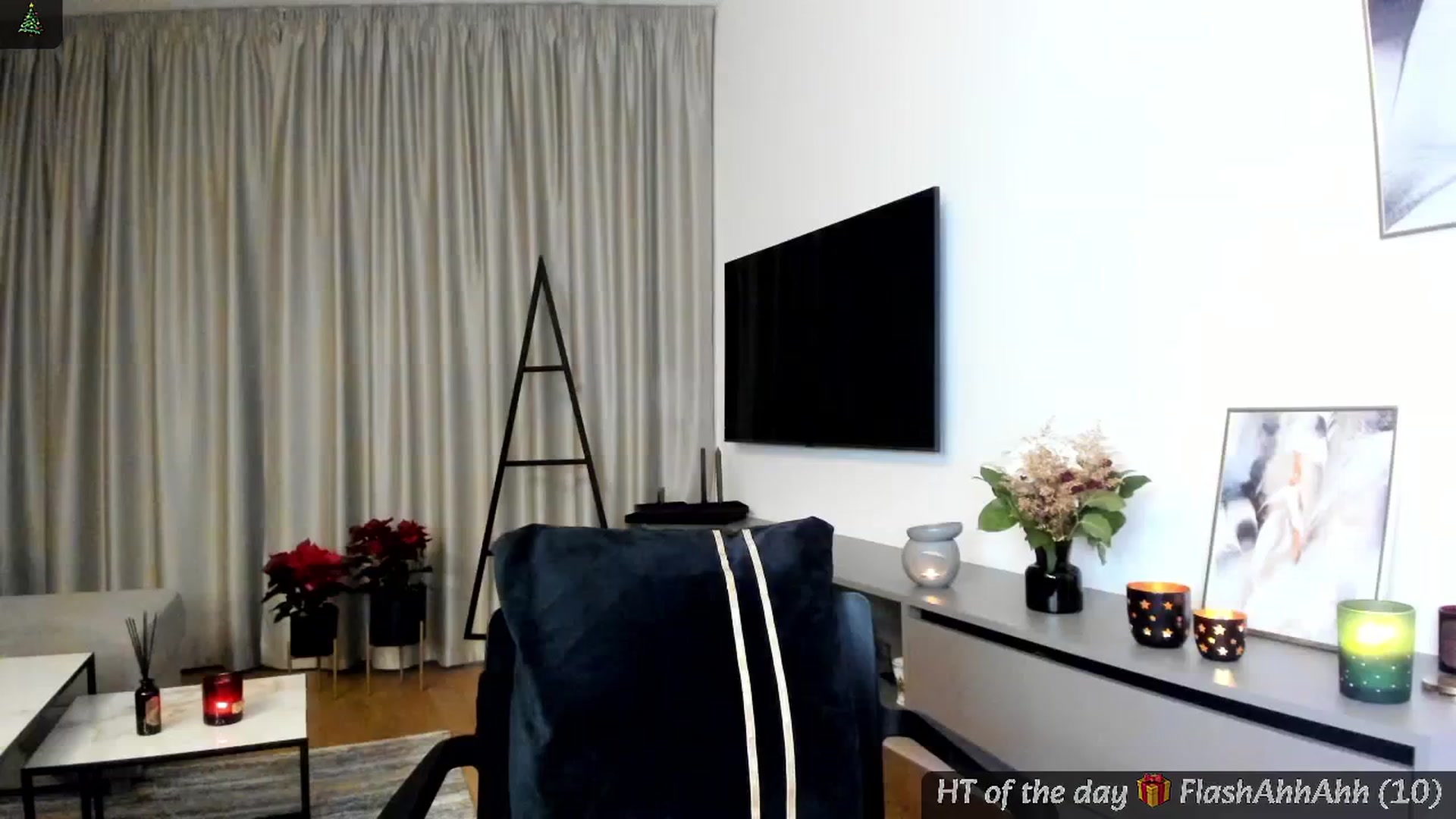 Gallery image thumbnail from Mi_Ha's myfreecams stream on, 12/12/2024, 15:39 image 12 of 20