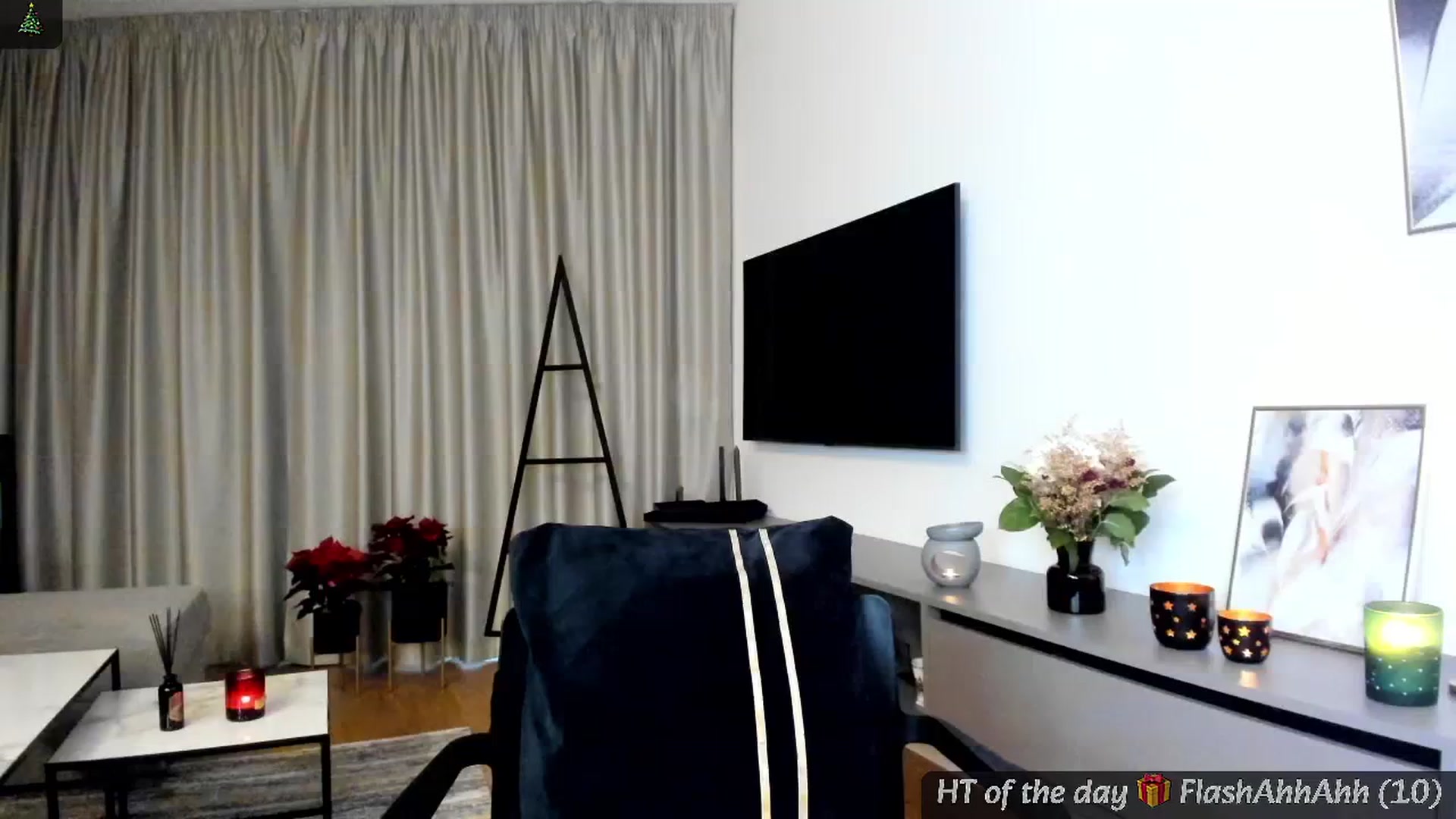 Gallery image thumbnail from Mi_Ha's myfreecams stream on, 12/12/2024, 15:39 image 1 of 20