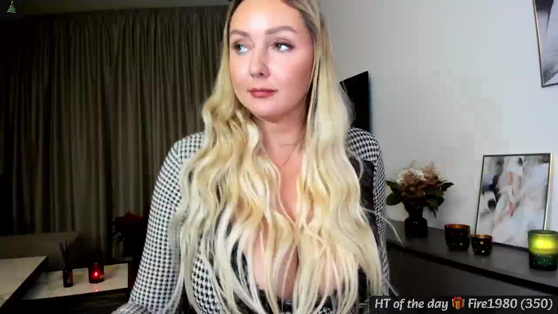 Gallery image thumbnail from Mi_Ha's myfreecams stream on, 12/12/2024, 17:44 image 15 of 20