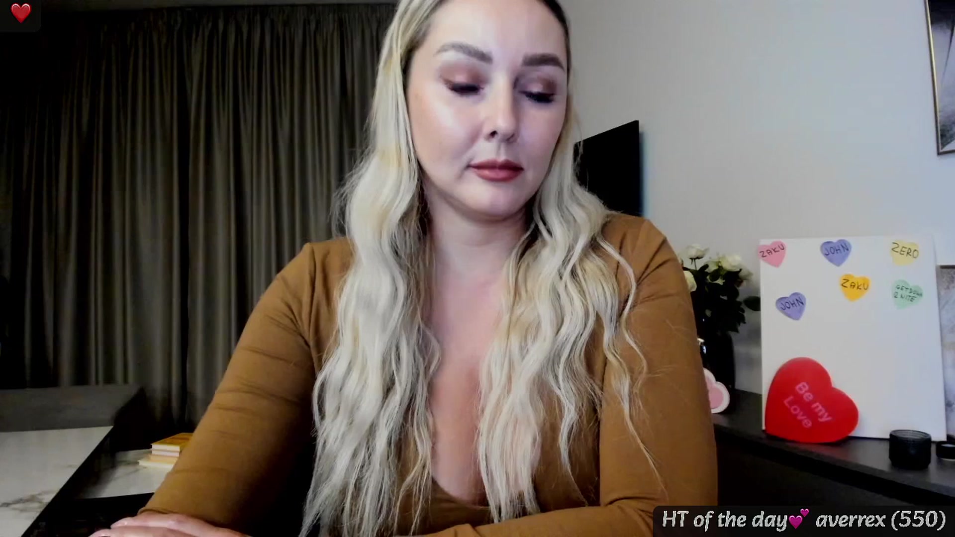 Gallery image thumbnail from Mi_Ha's myfreecams stream on, 02/04/2025, 22:20 image 10 of 20