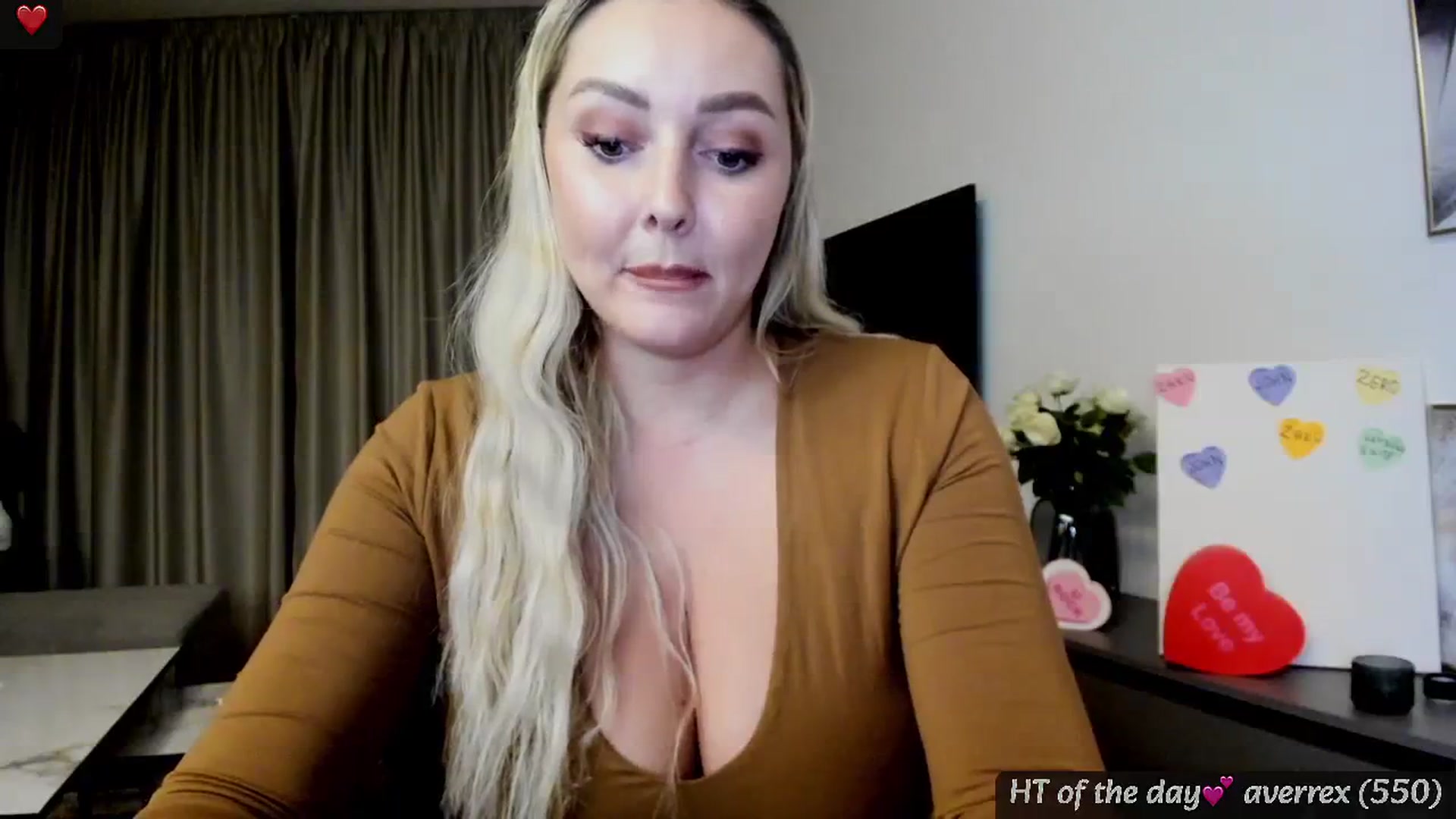 Gallery image thumbnail from Mi_Ha's myfreecams stream on, 02/04/2025, 22:20 image 16 of 20