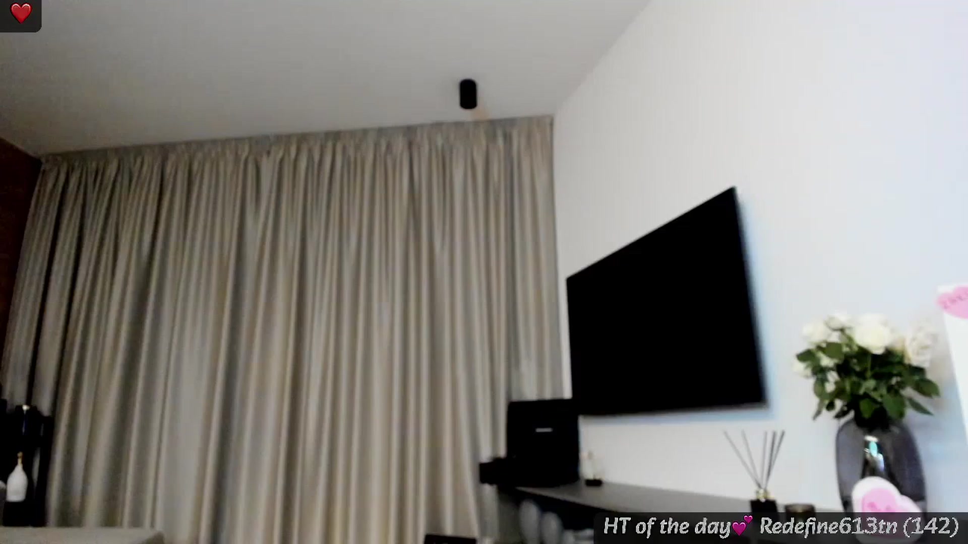 Gallery image thumbnail from Mi_Ha's myfreecams stream on, 02/05/2025, 16:24 image 13 of 20