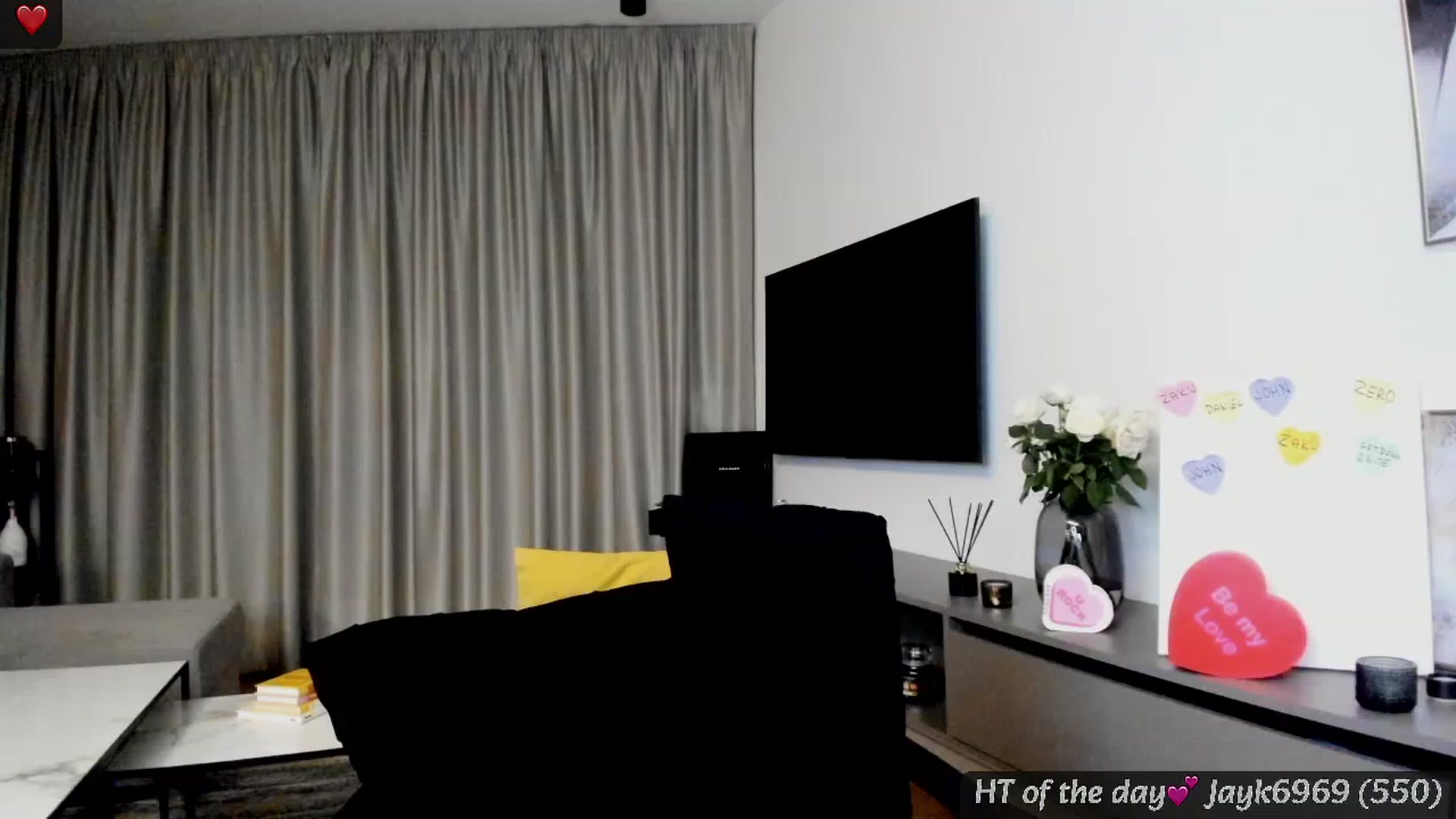 Gallery image thumbnail from Mi_Ha's myfreecams stream on, 02/05/2025, 22:11 image 16 of 20