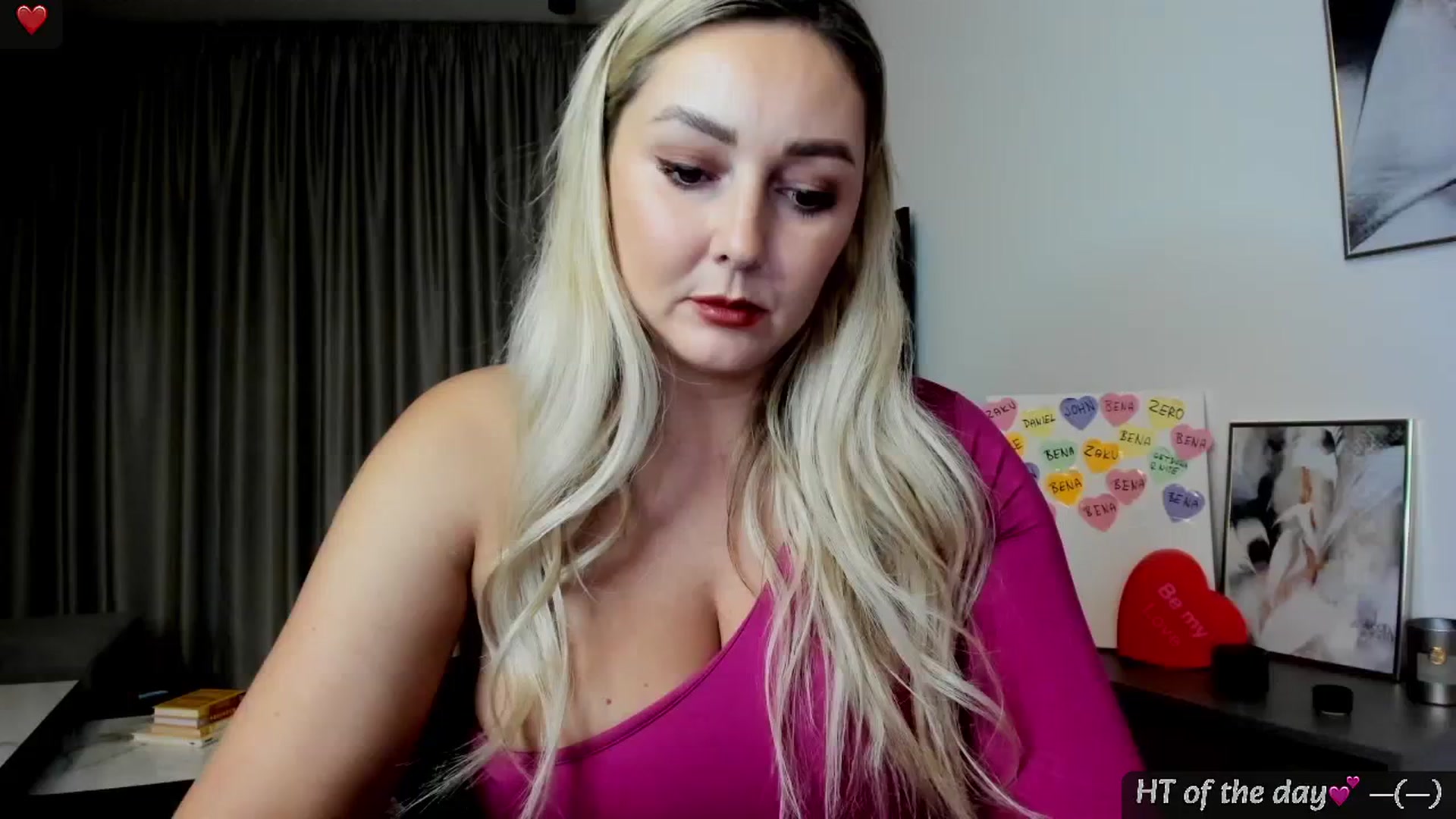 Gallery image thumbnail from Mi_Ha's myfreecams stream on, 02/07/2025, 17:33 image 1 of 20