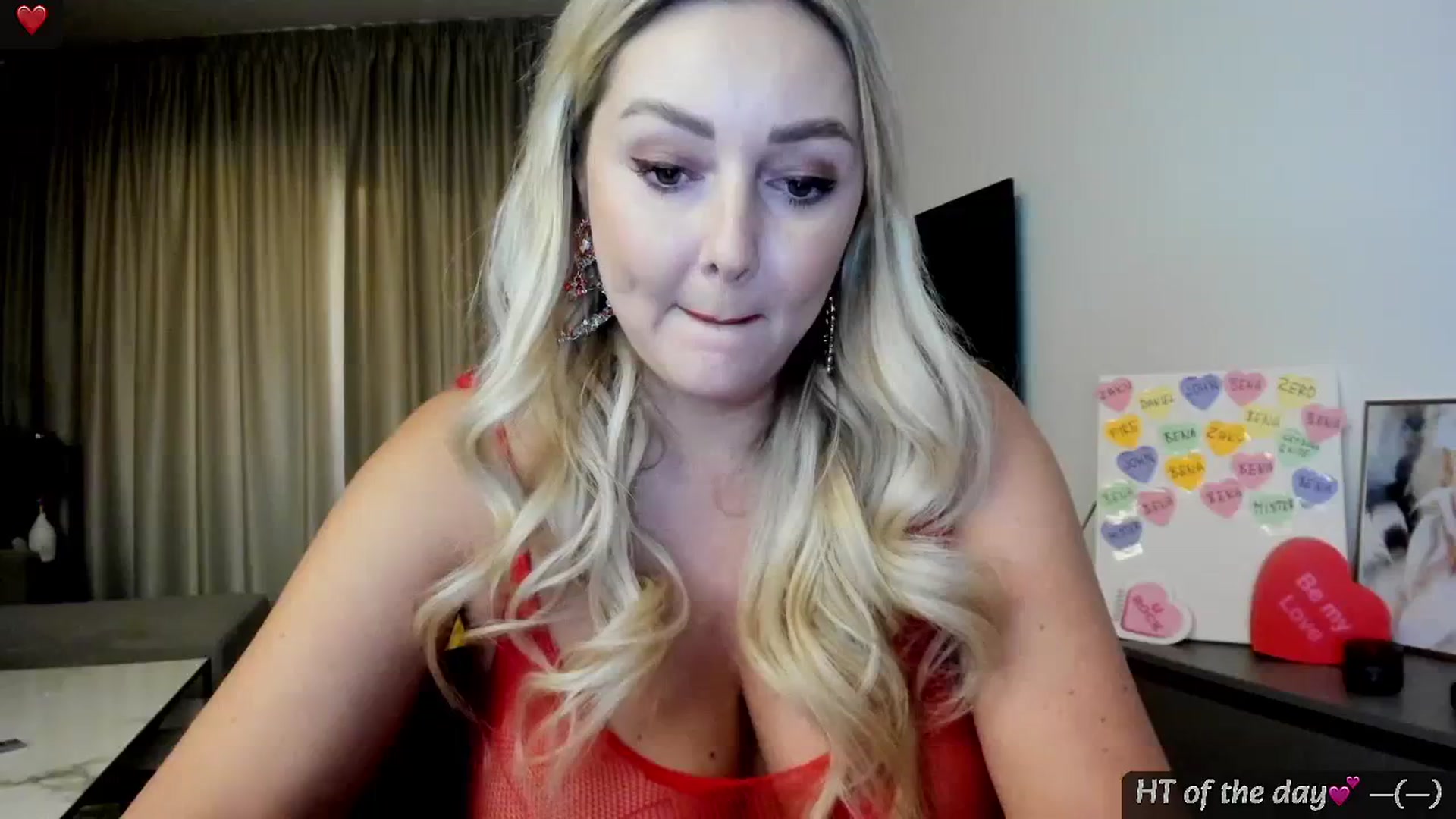 Gallery image thumbnail from Mi_Ha's myfreecams stream on, 02/08/2025, 14:59 image 2 of 20