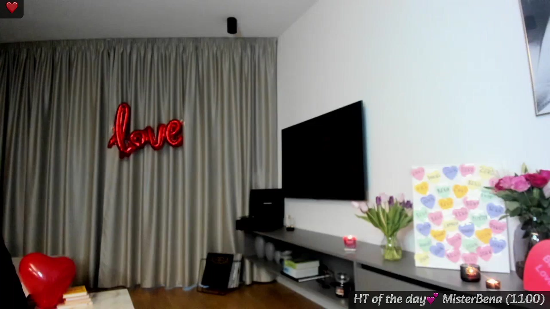 Gallery image thumbnail from Mi_Ha's myfreecams stream on, 02/13/2025, 16:59 image 13 of 20