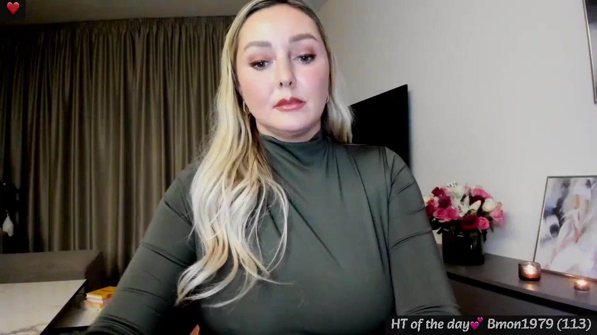 Gallery image thumbnail from Mi_Ha's myfreecams stream on, 02/20/2025, 18:06 image 8 of 20