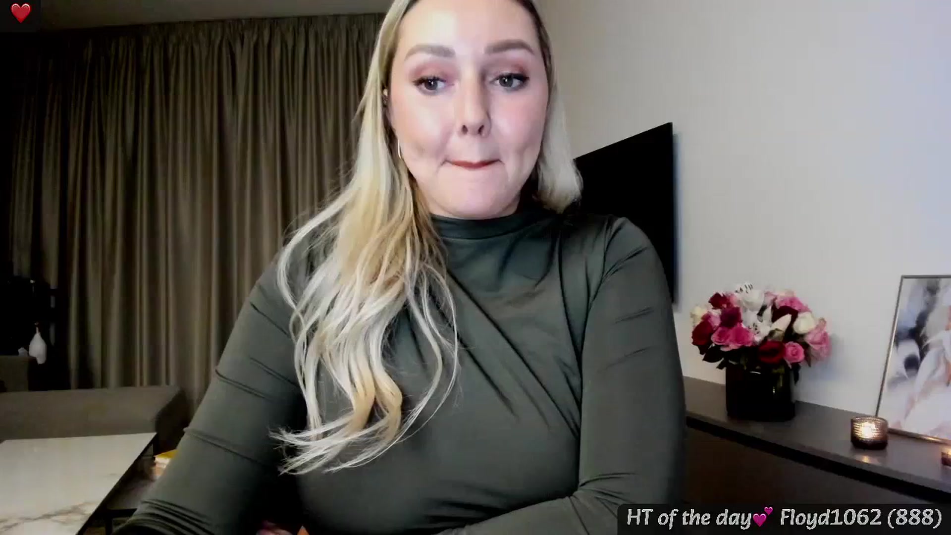 Gallery image thumbnail from Mi_Ha's myfreecams stream on, 02/20/2025, 22:48 image 8 of 20