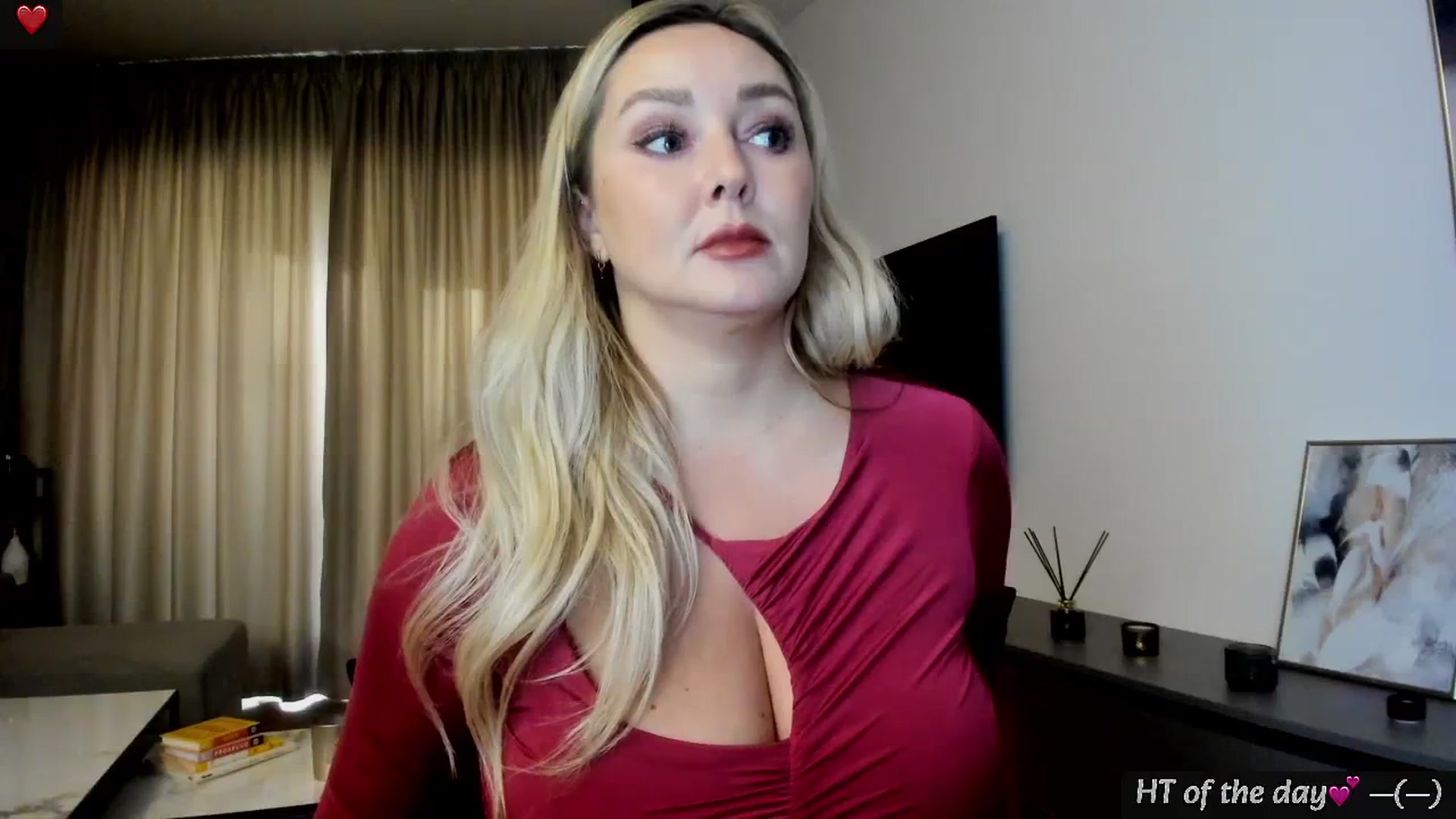 Gallery image thumbnail from Mi_Ha's myfreecams stream on, 02/26/2025, 14:07 image 4 of 20