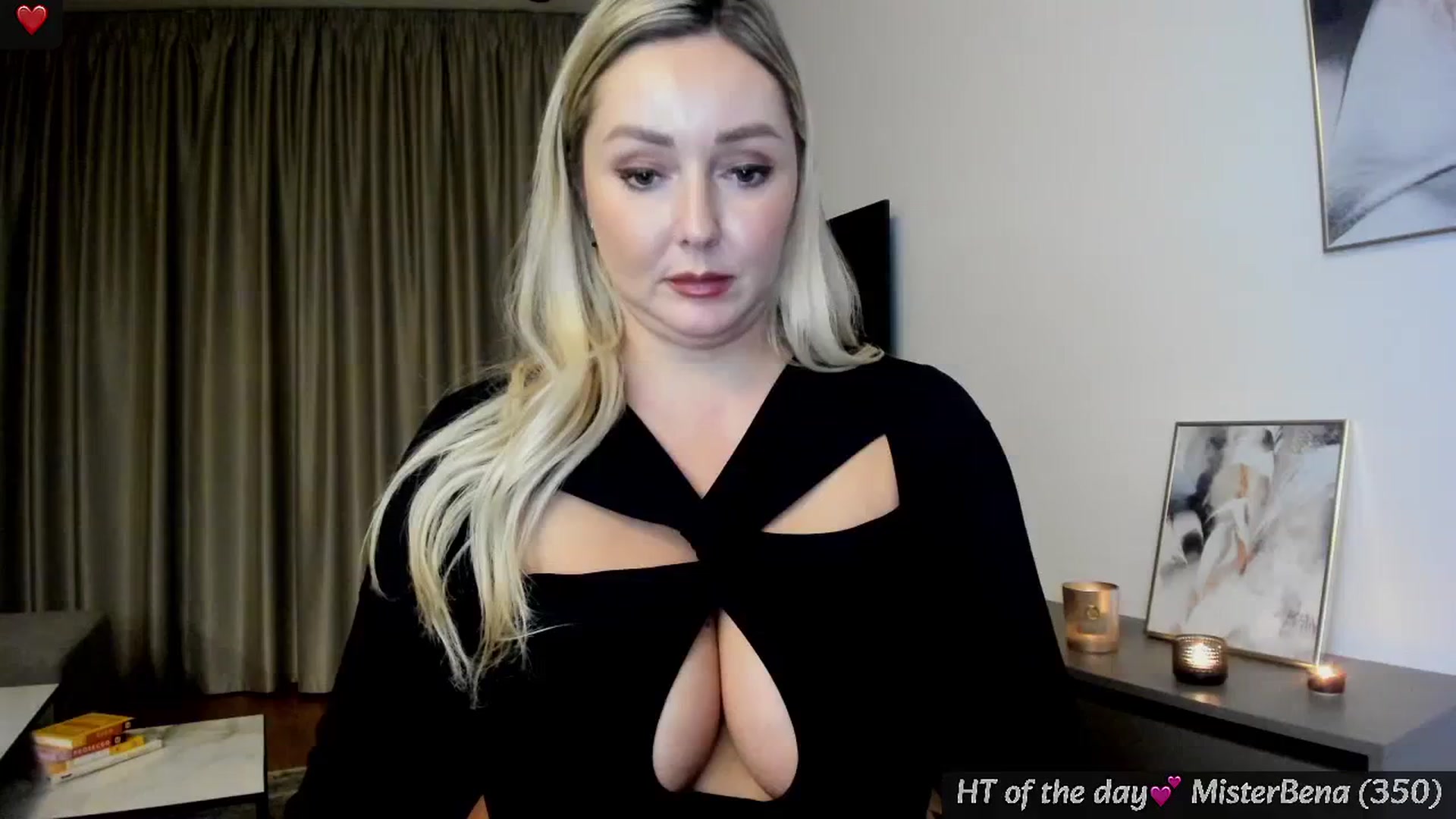 Gallery image thumbnail from Mi_Ha's myfreecams stream on, 02/27/2025, 17:26 image 1 of 20