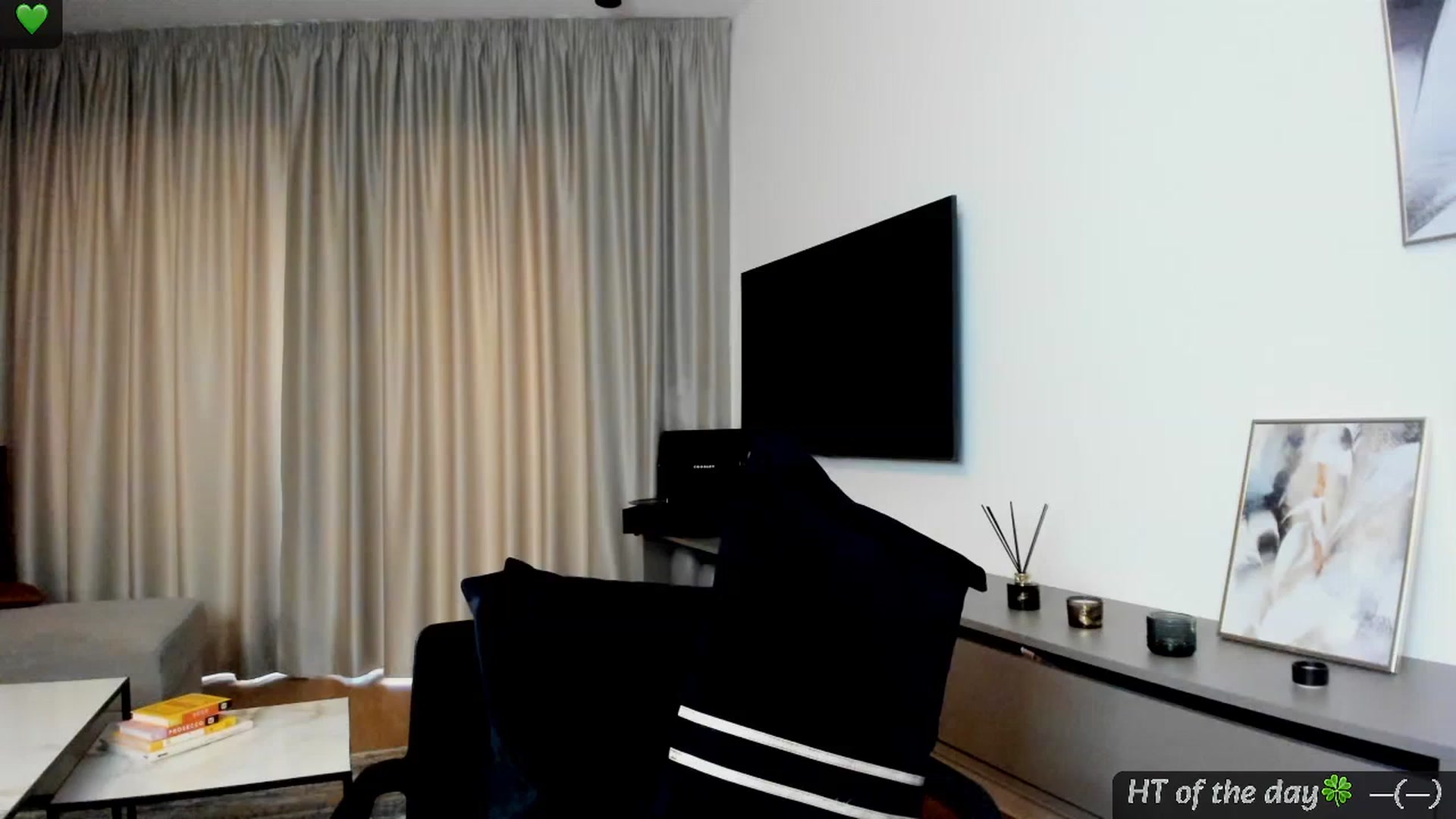 Gallery image thumbnail from Mi_Ha's myfreecams stream on, 03/05/2025, 15:47 image 16 of 20