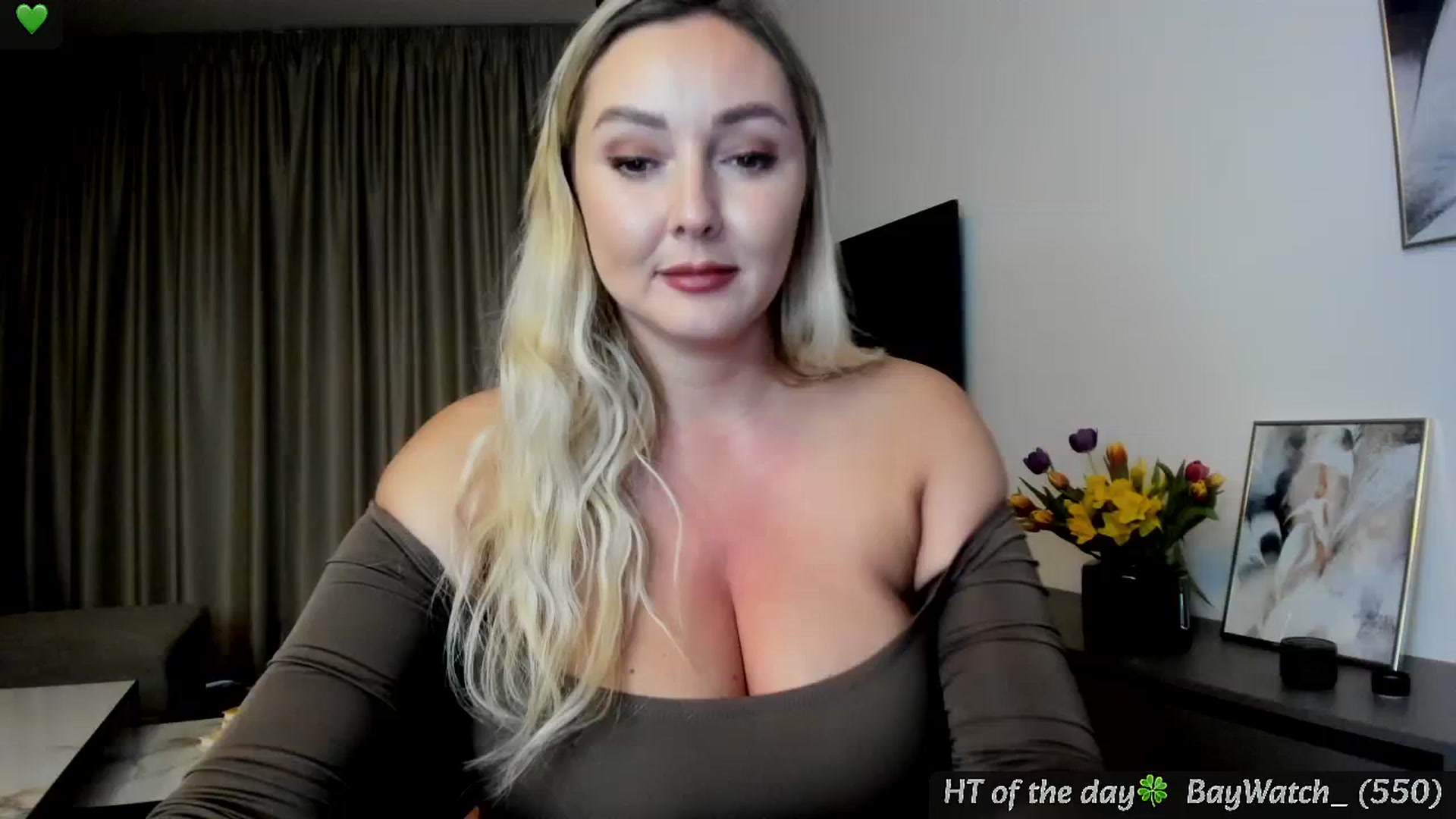 Gallery image thumbnail from Mi_Ha's myfreecams stream on, 03/24/2025, 18:21 image 4 of 20