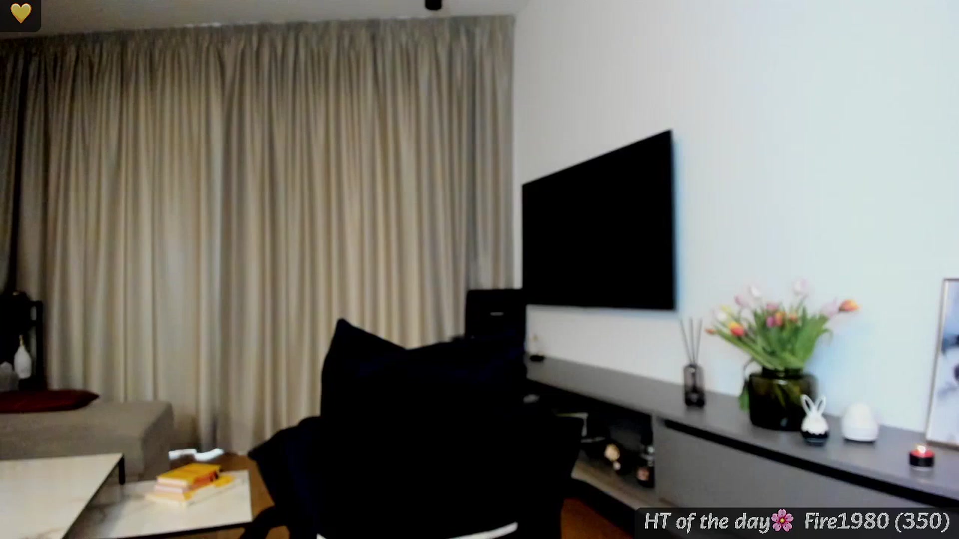 Gallery image thumbnail from Mi_Ha's myfreecams stream on, 04/07/2025, 15:57 image 8 of 20