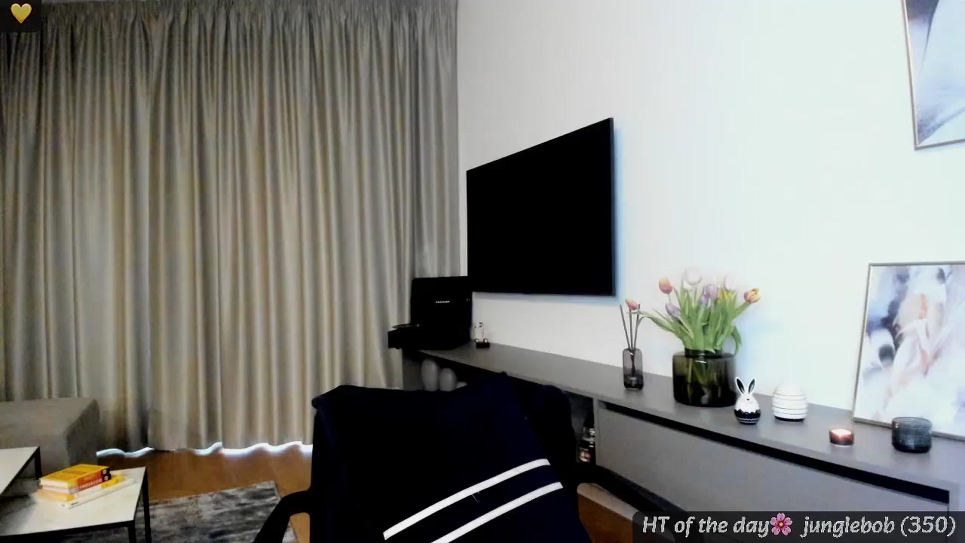 Gallery image thumbnail from Mi_Ha's myfreecams stream on, 04/10/2025, 17:27 image 19 of 20