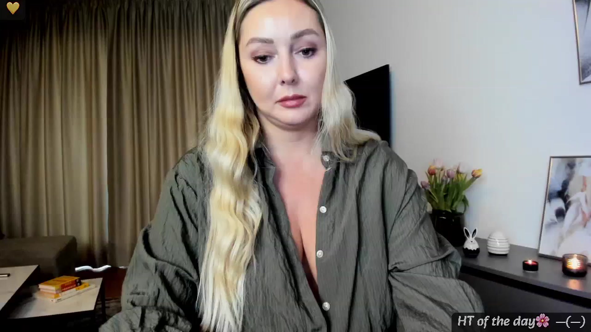 Gallery image thumbnail from Mi_Ha's myfreecams stream on, 04/10/2025, 17:27 image 2 of 20