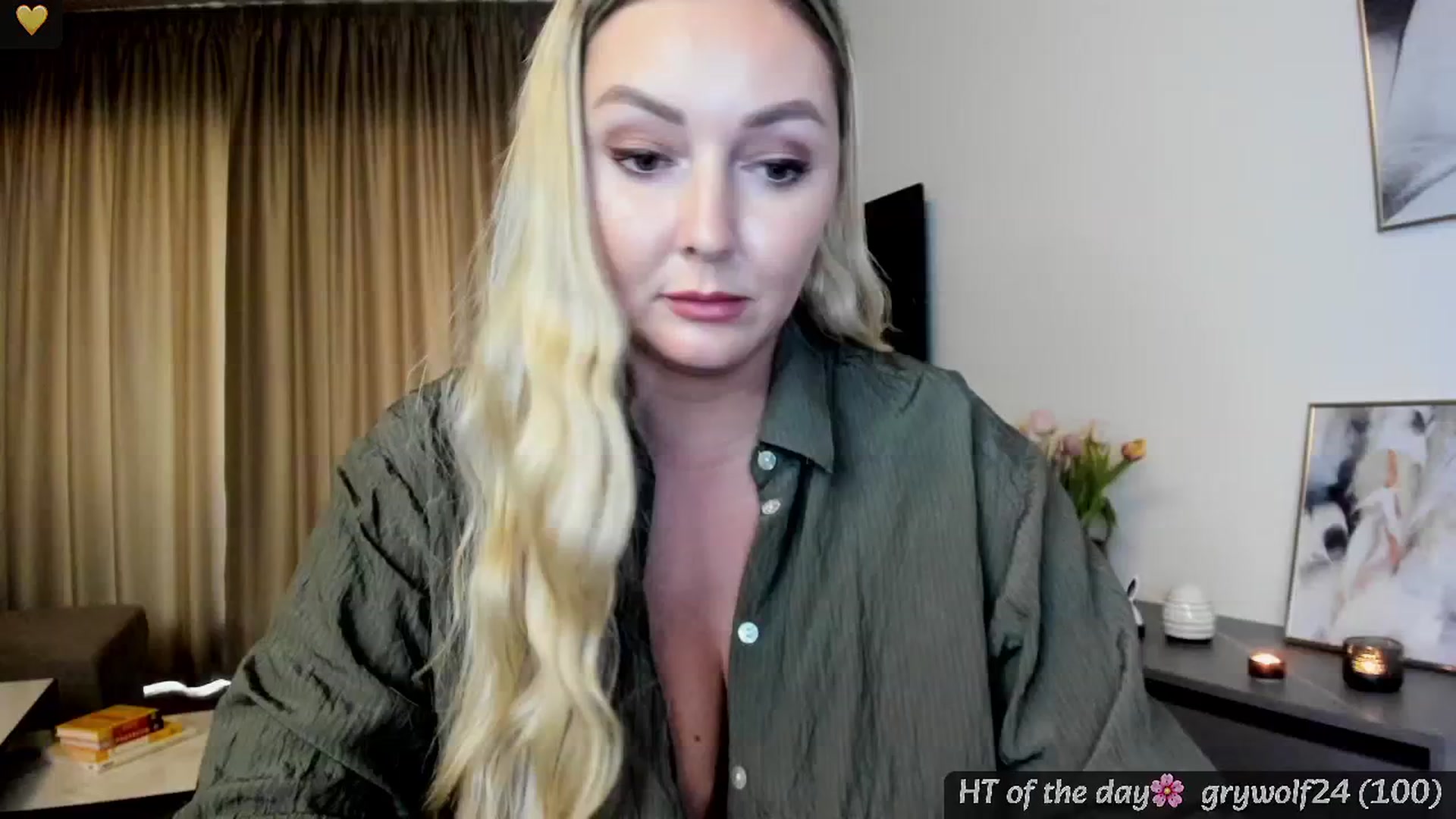 Gallery image thumbnail from Mi_Ha's myfreecams stream on, 04/10/2025, 17:27 image 12 of 20