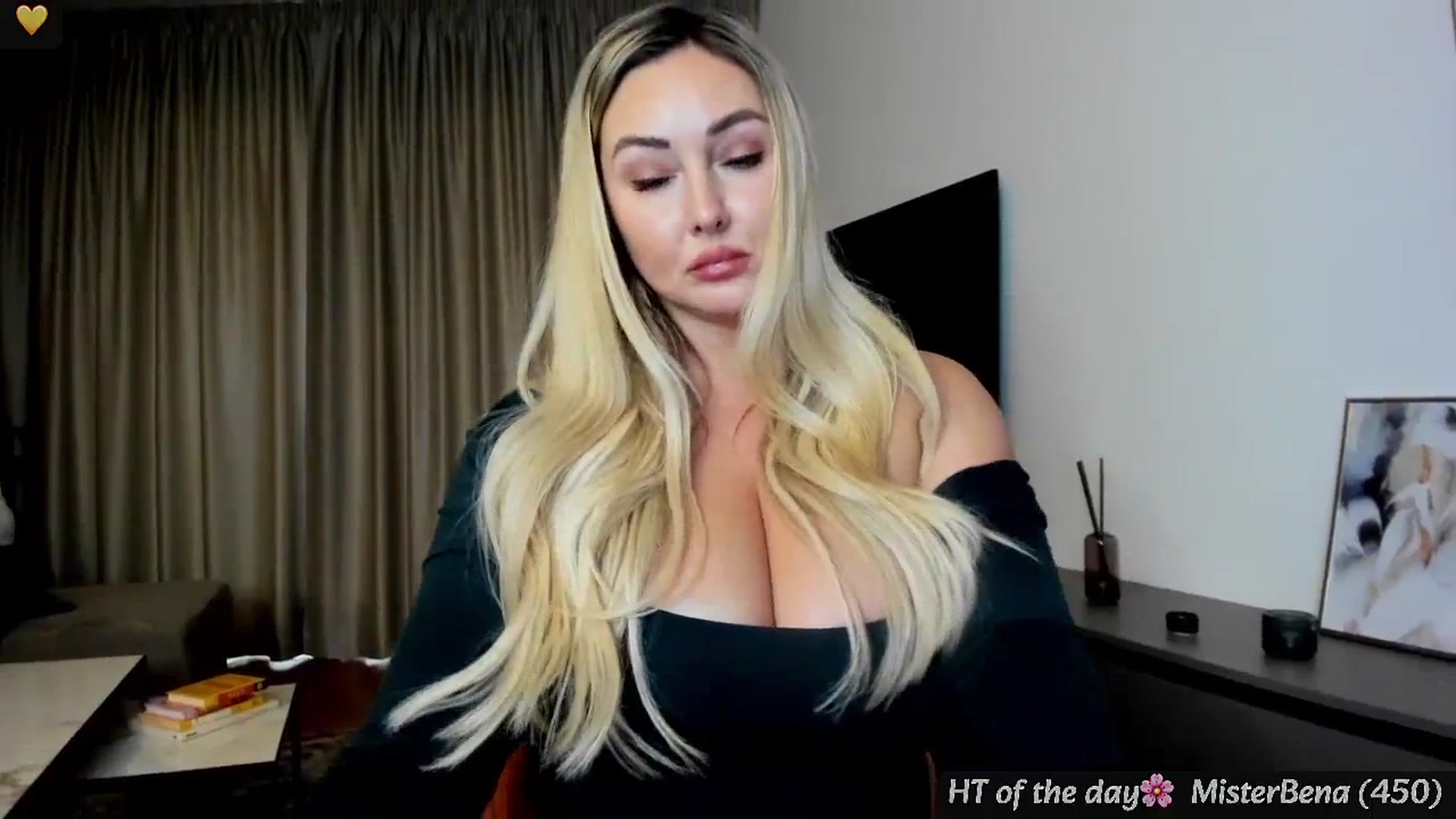 Gallery image thumbnail from Mi_Ha's myfreecams stream on, 04/23/2025, 15:44 image 20 of 20