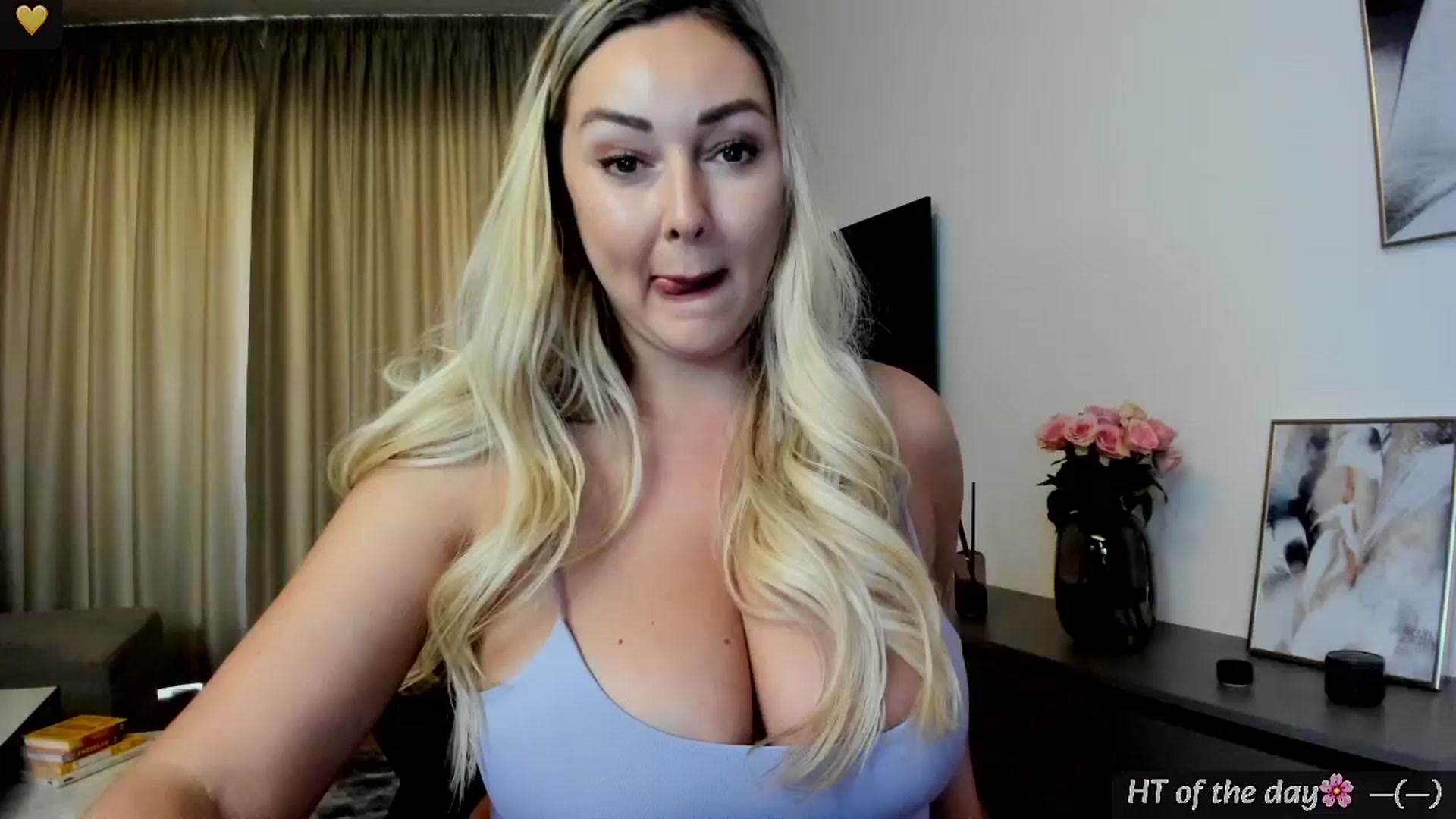 Gallery image thumbnail from Mi_Ha's myfreecams stream on, 04/28/2025, 13:14 image 4 of 20