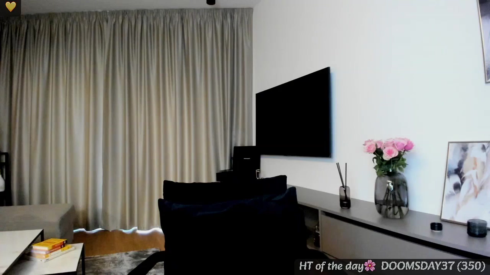 Gallery image thumbnail from Mi_Ha's myfreecams stream on, 04/29/2025, 17:50 image 11 of 20
