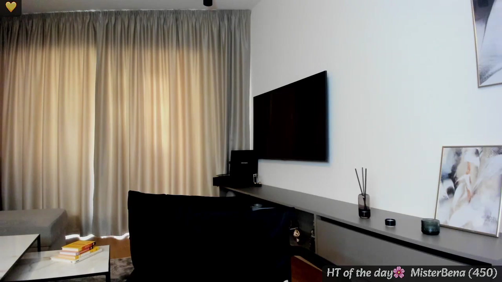 Gallery image thumbnail from Mi_Ha's myfreecams stream on, 05/01/2025, 15:54 image 13 of 20