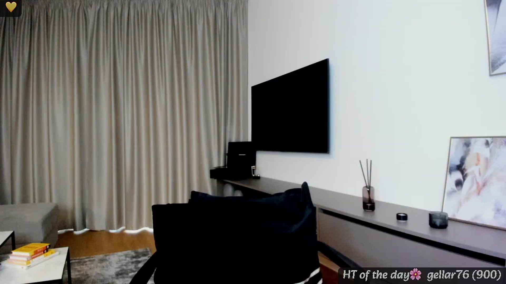 Gallery image thumbnail from Mi_Ha's myfreecams stream on, 05/03/2025, 17:29 image 10 of 20