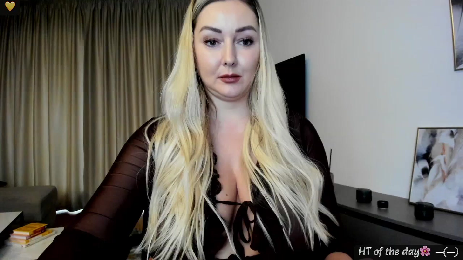 Gallery image thumbnail from Mi_Ha's myfreecams stream on, 05/05/2025, 13:39 image 15 of 20