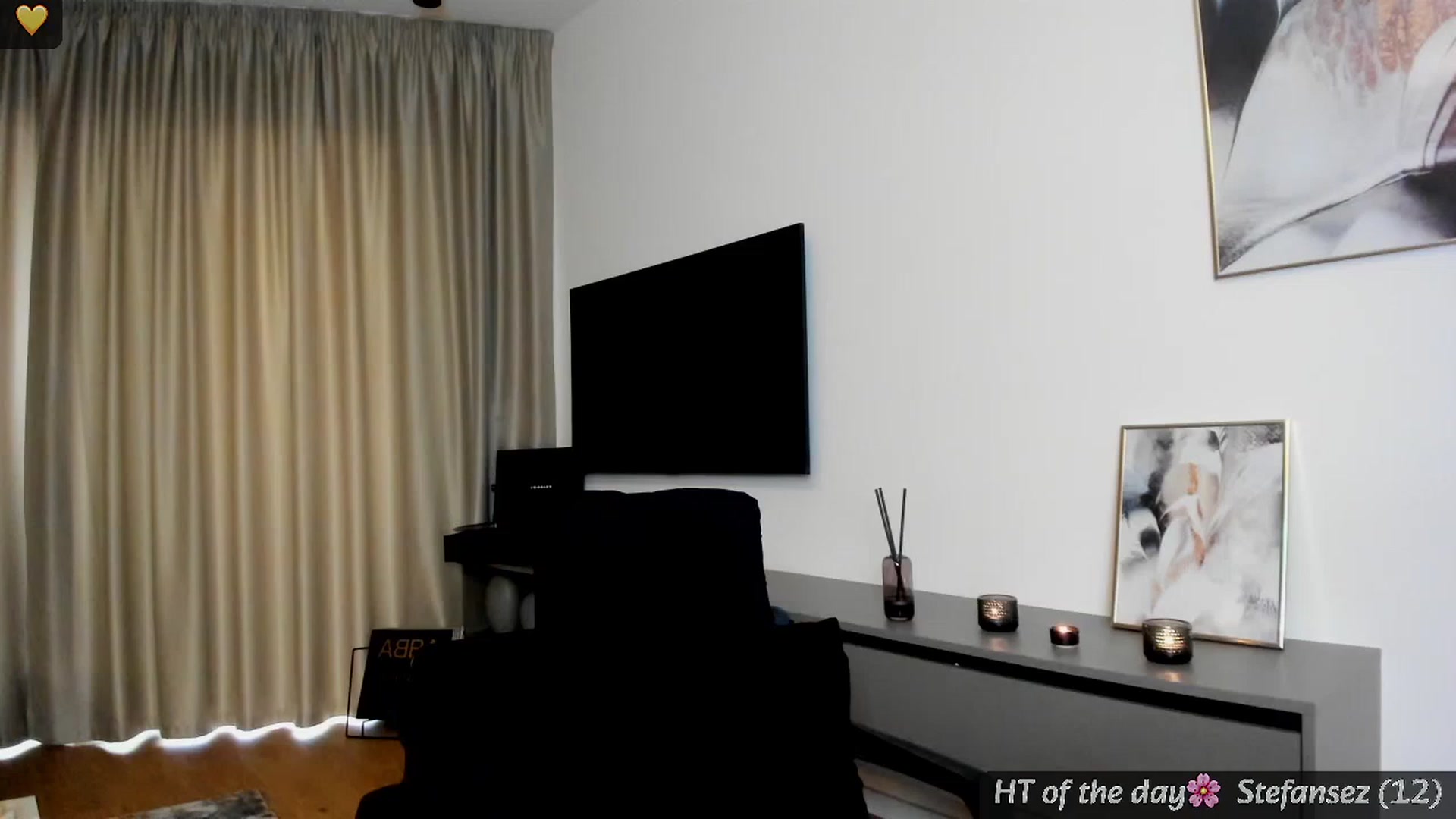 Gallery image thumbnail from Mi_Ha's myfreecams stream on, 05/06/2025, 15:38 image 13 of 20