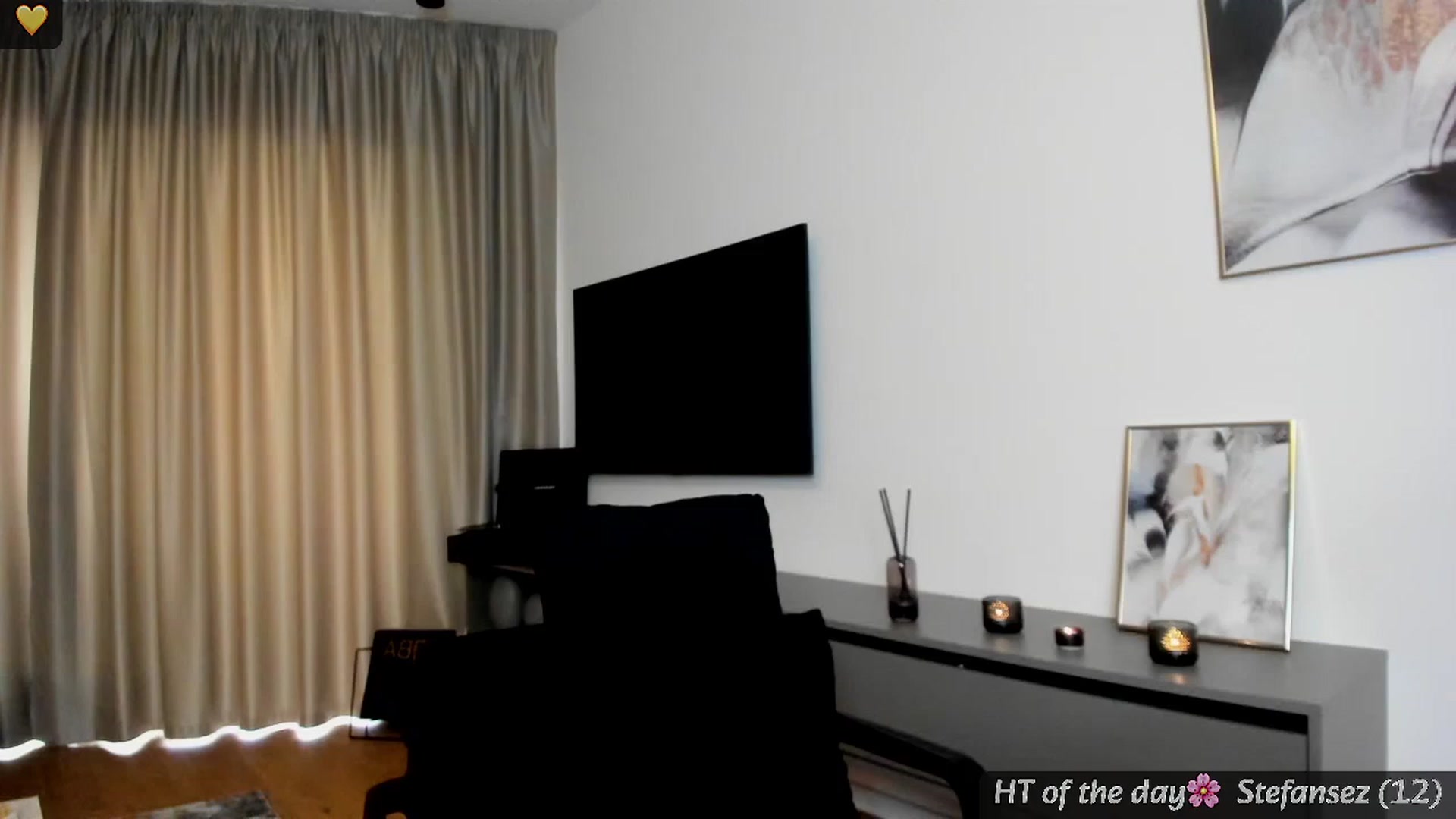 Gallery image thumbnail from Mi_Ha's myfreecams stream on, 05/06/2025, 15:38 image 20 of 20