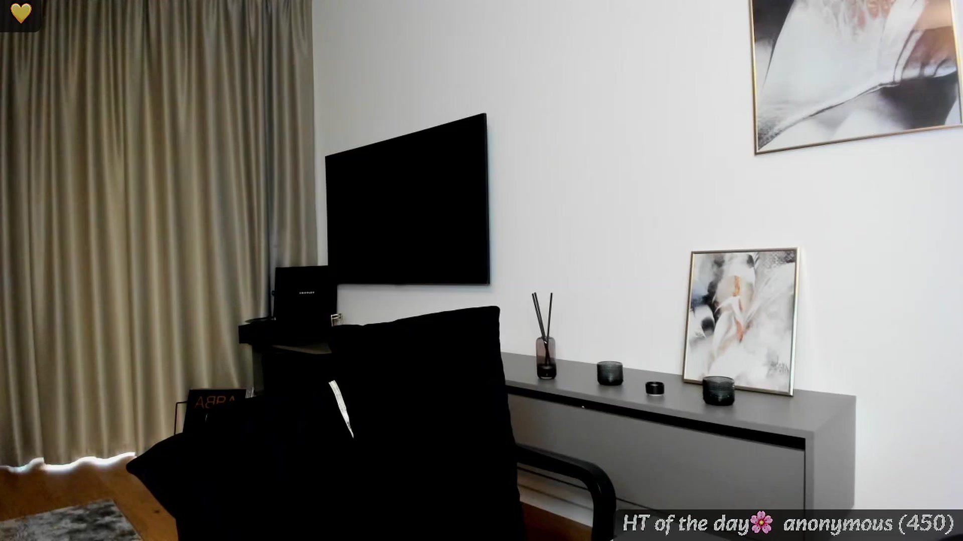 Gallery image thumbnail from Mi_Ha's myfreecams stream on, 05/08/2025, 16:03 image 3 of 20