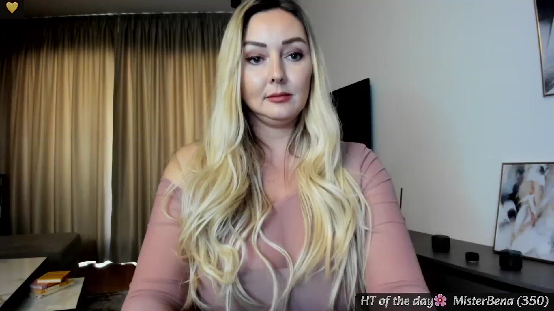 Gallery image thumbnail from Mi_Ha's myfreecams stream on, 05/10/2025, 14:44 image 14 of 20